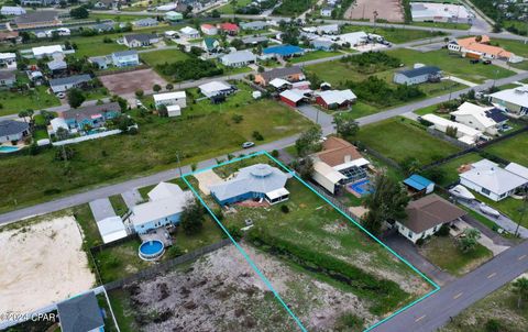 A home in Mexico Beach