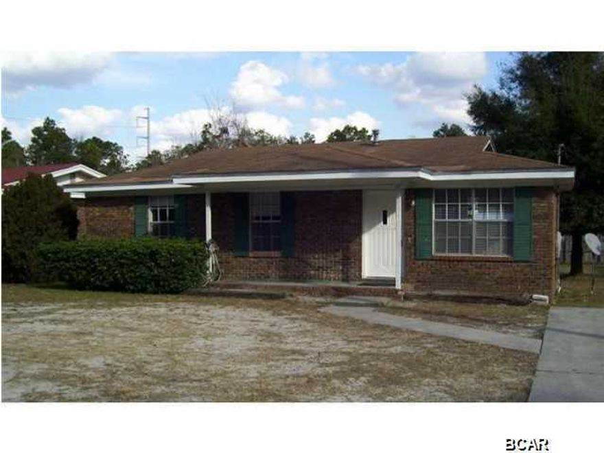 St. Andrews Area 3BR 1BA brick home. This home has a large laundry room, partially fenced backyard and front porch.