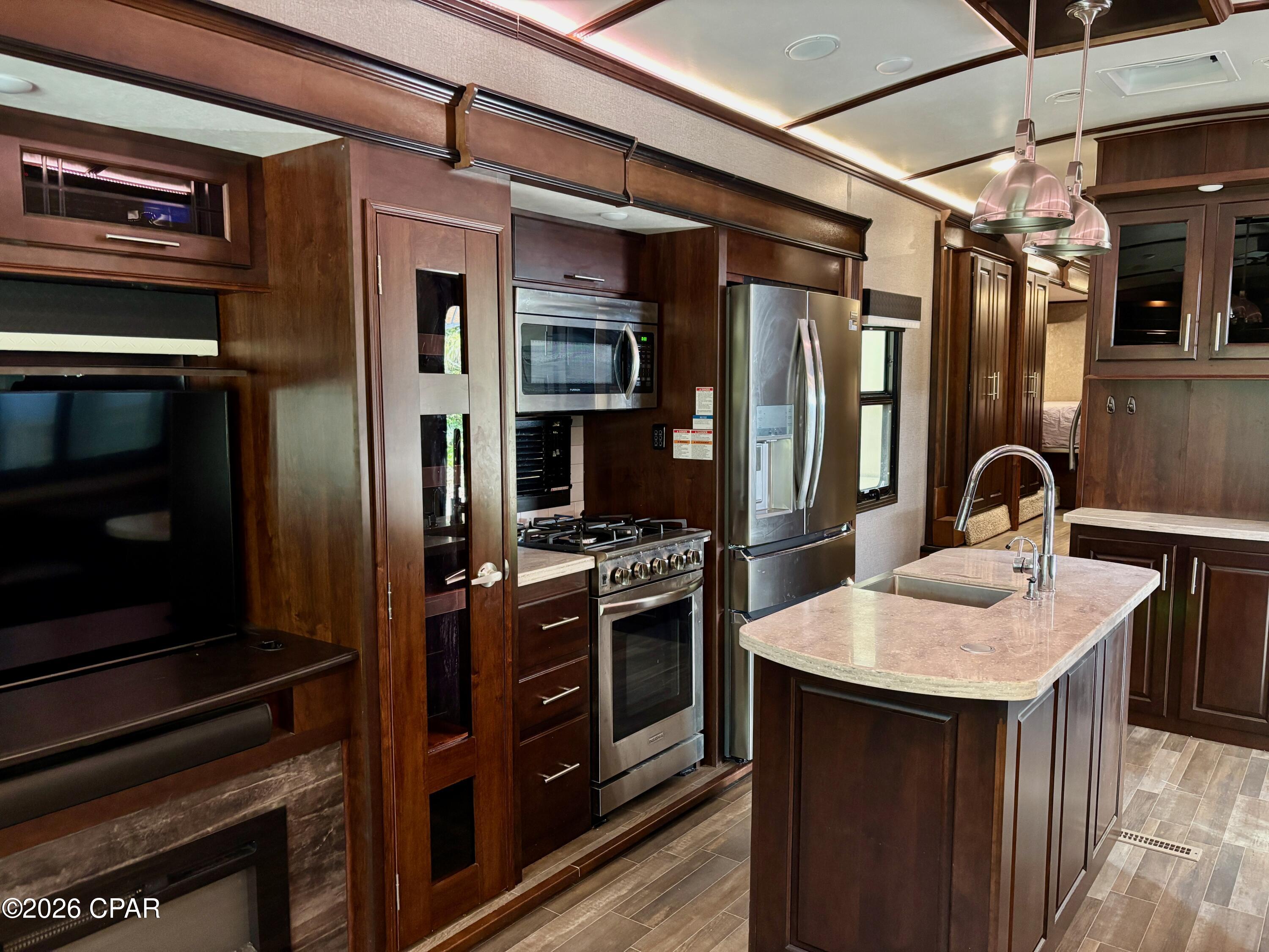 [No Recorded Subdiv] - Land