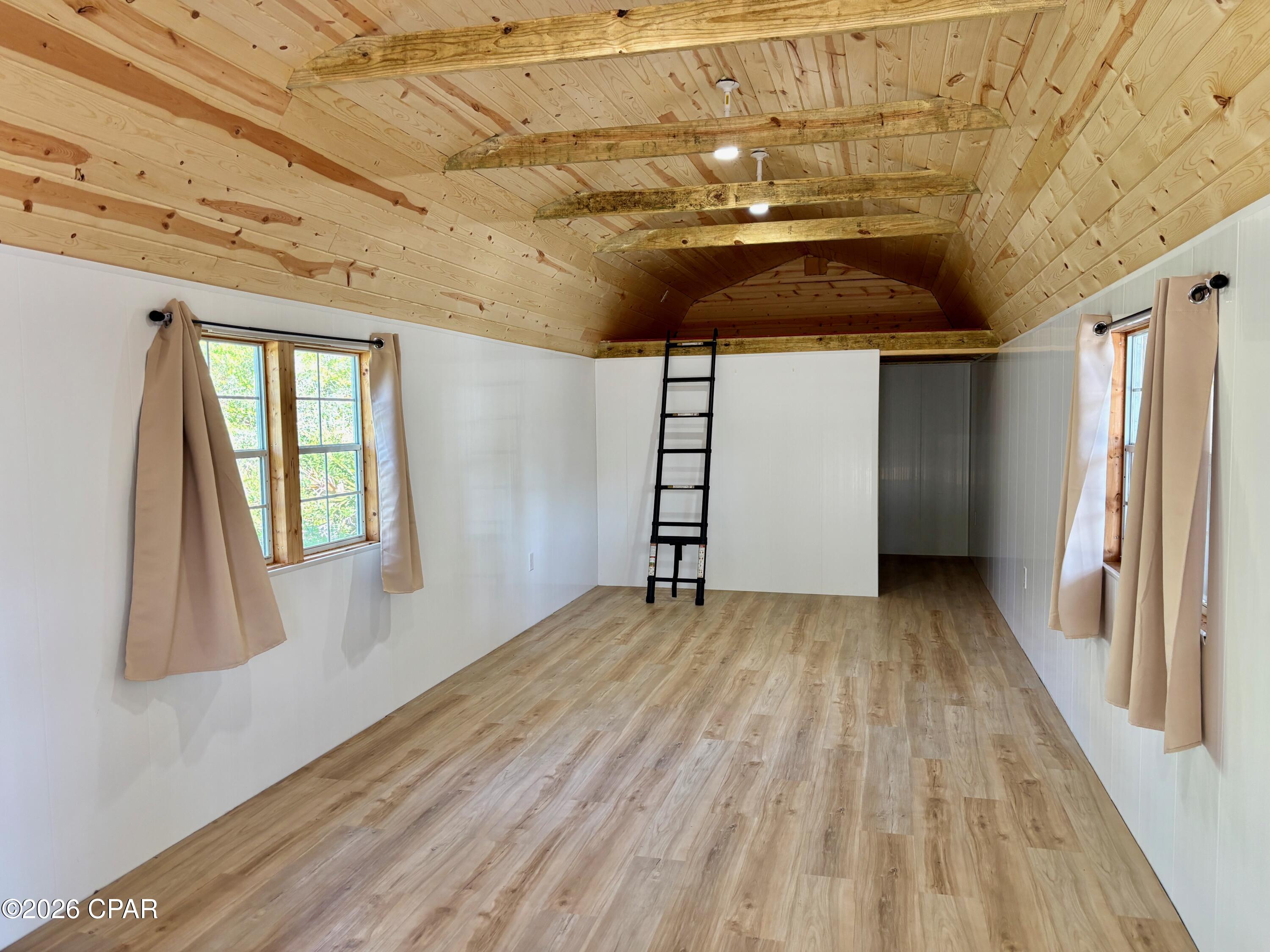 [No Recorded Subdiv] - Land