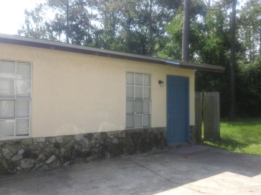 2 bedroom 1 bathroom duplex in Hiland Park area. All property sizes and ages are approximate, please measure and/or verify if important. School assignments are subject to change, please check with Bay County for most accurate information.Deposit is the same as the rent.Pets allowed with Owner approval