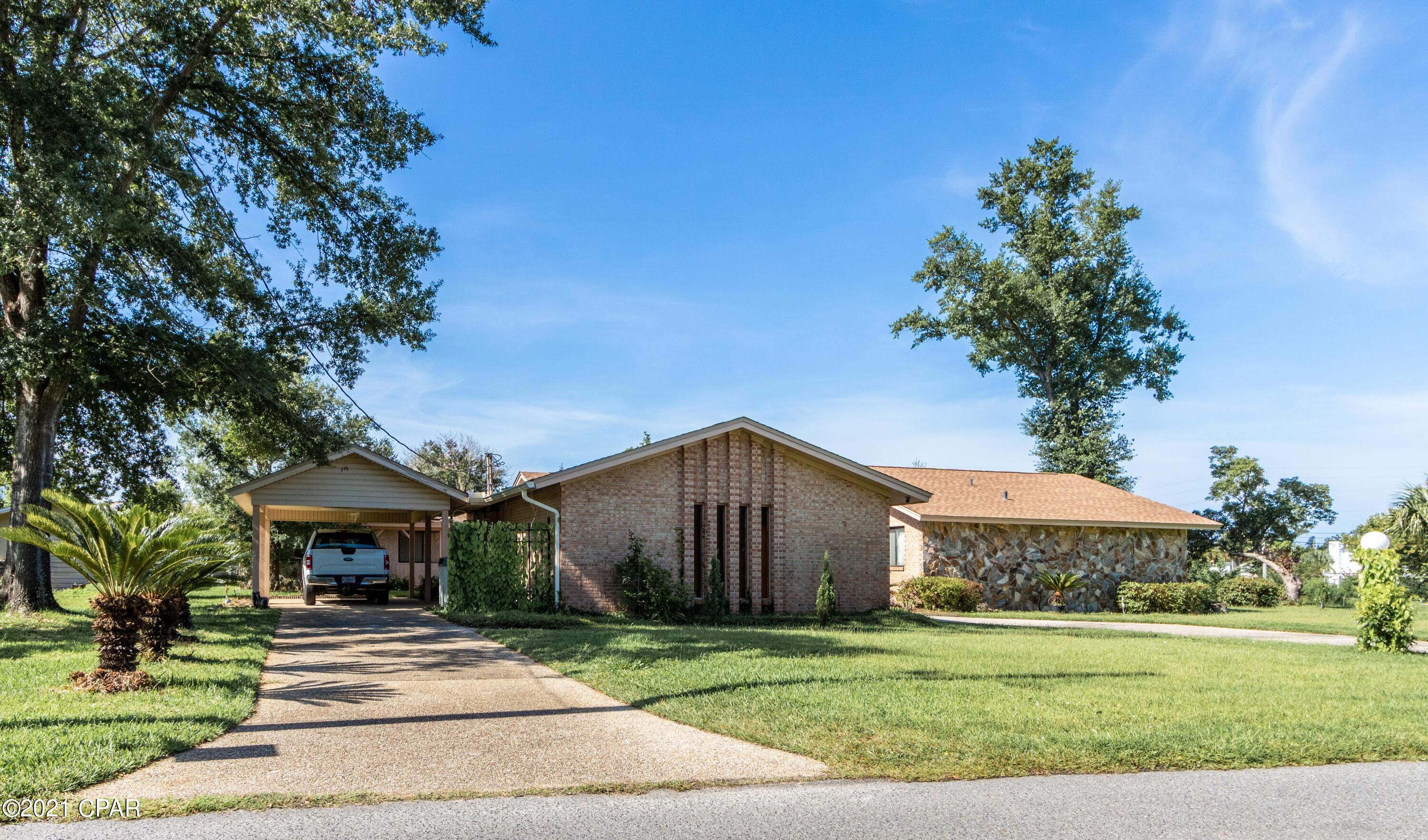 [No Recorded Subdiv] - Residential