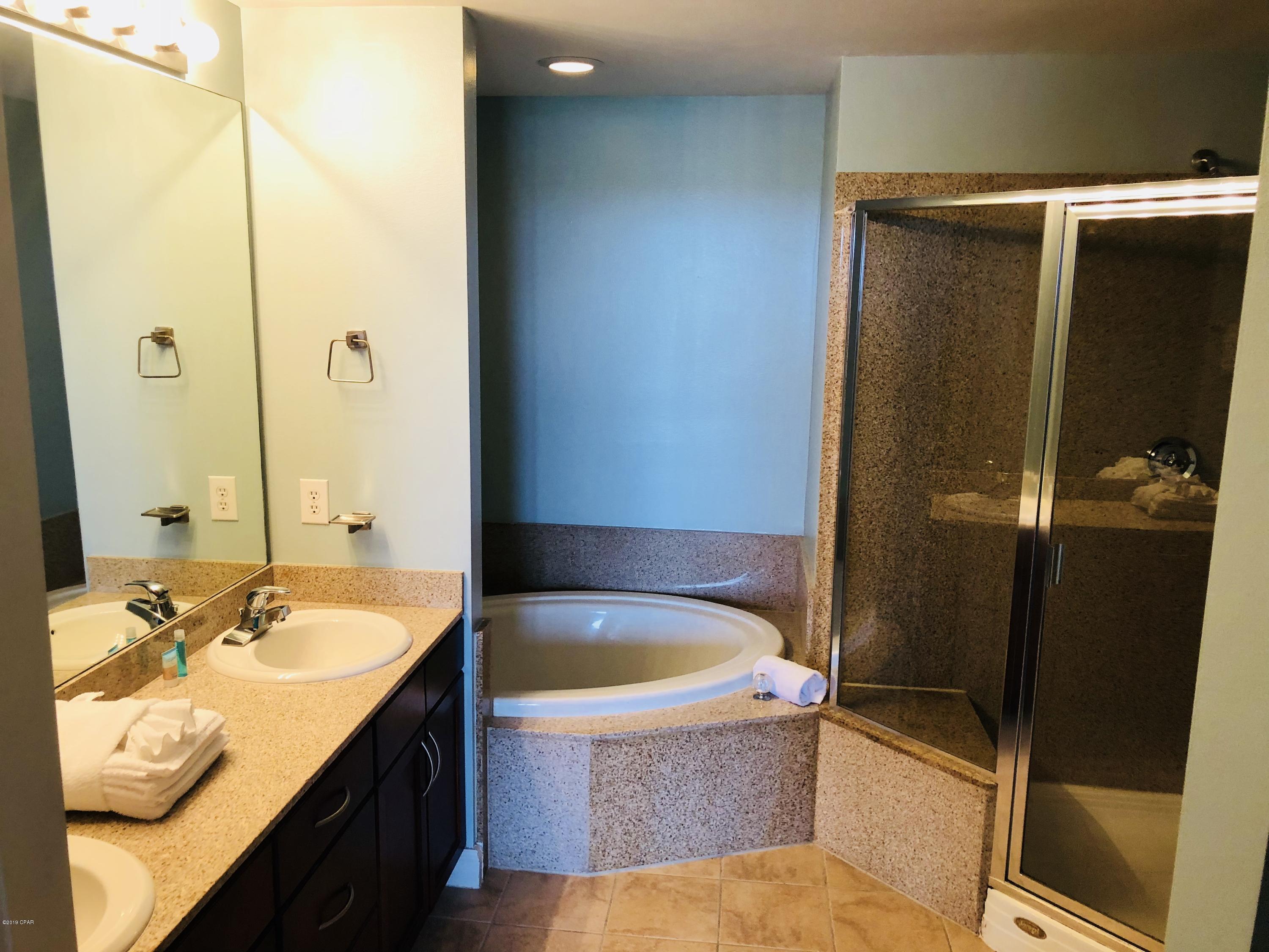 Laketown Wharf - Residential