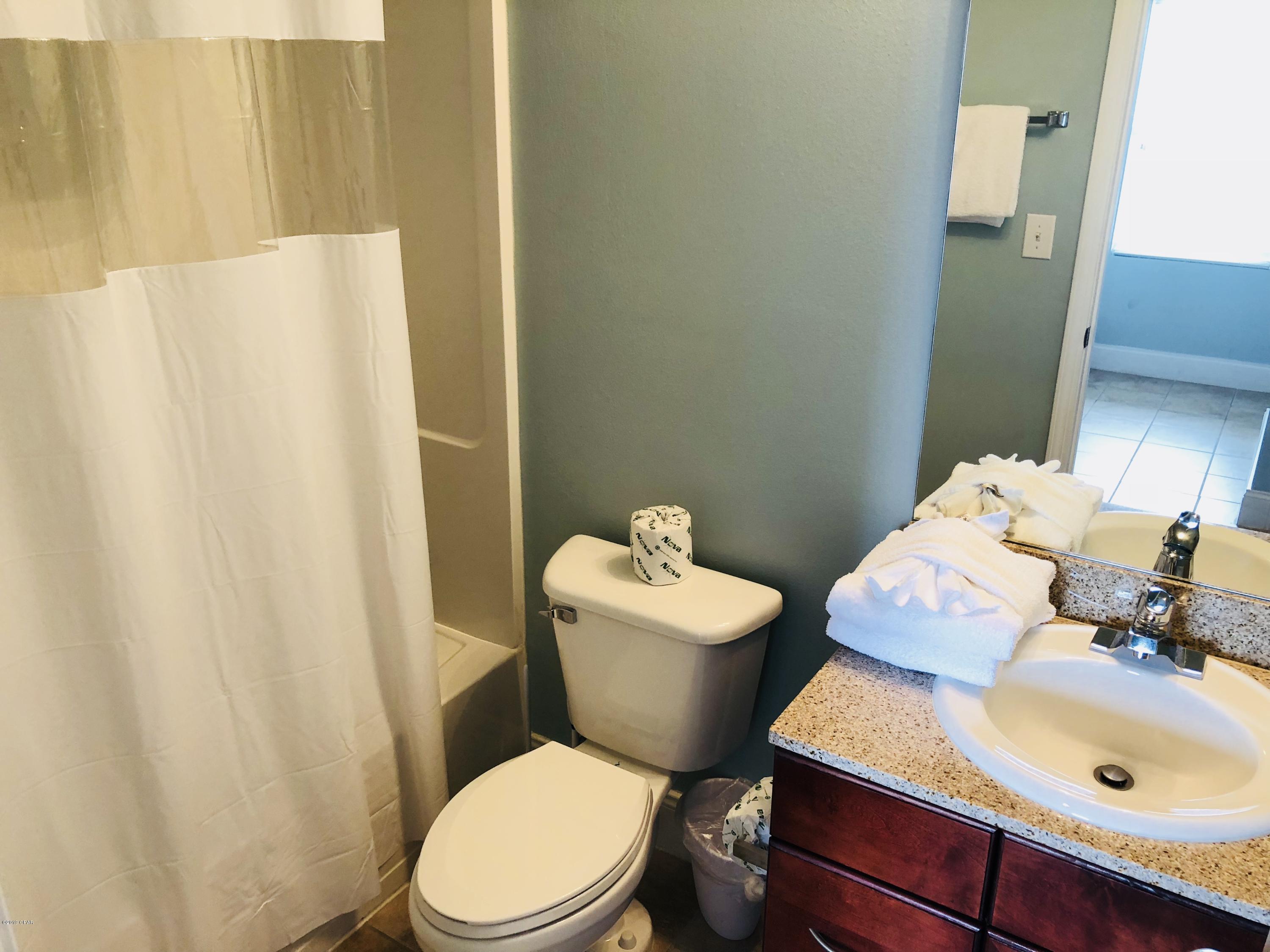 Laketown Wharf - Residential