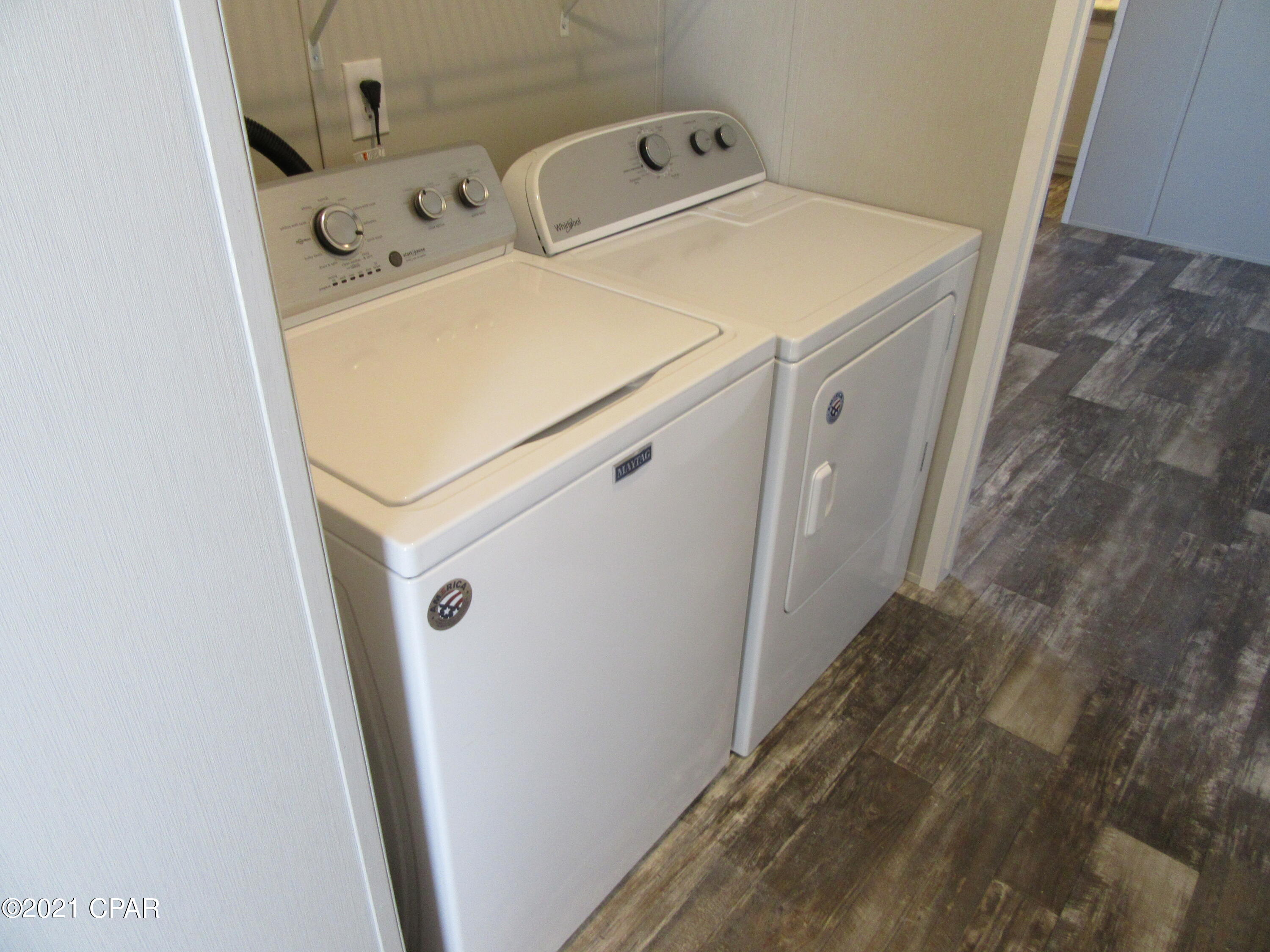 [No Recorded Subdiv] - Residential Lease