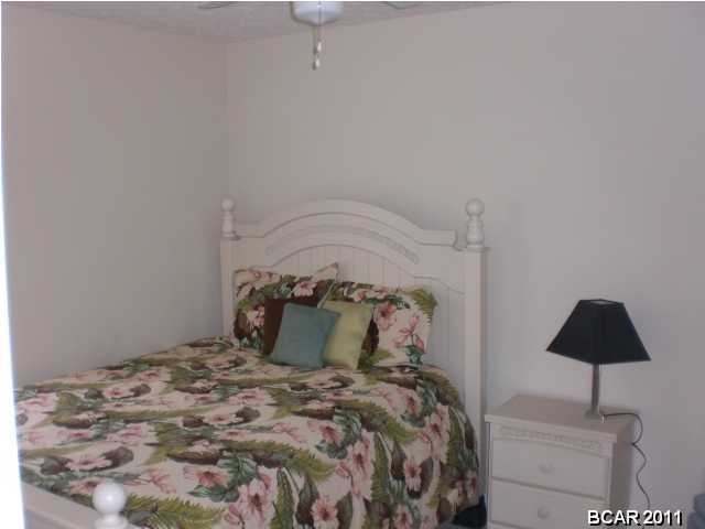 Palm Cove Phase I - Residential Lease