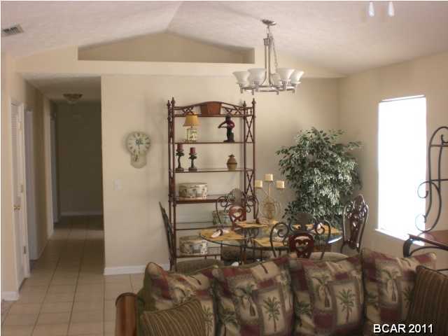 Palm Cove Phase I - Residential Lease