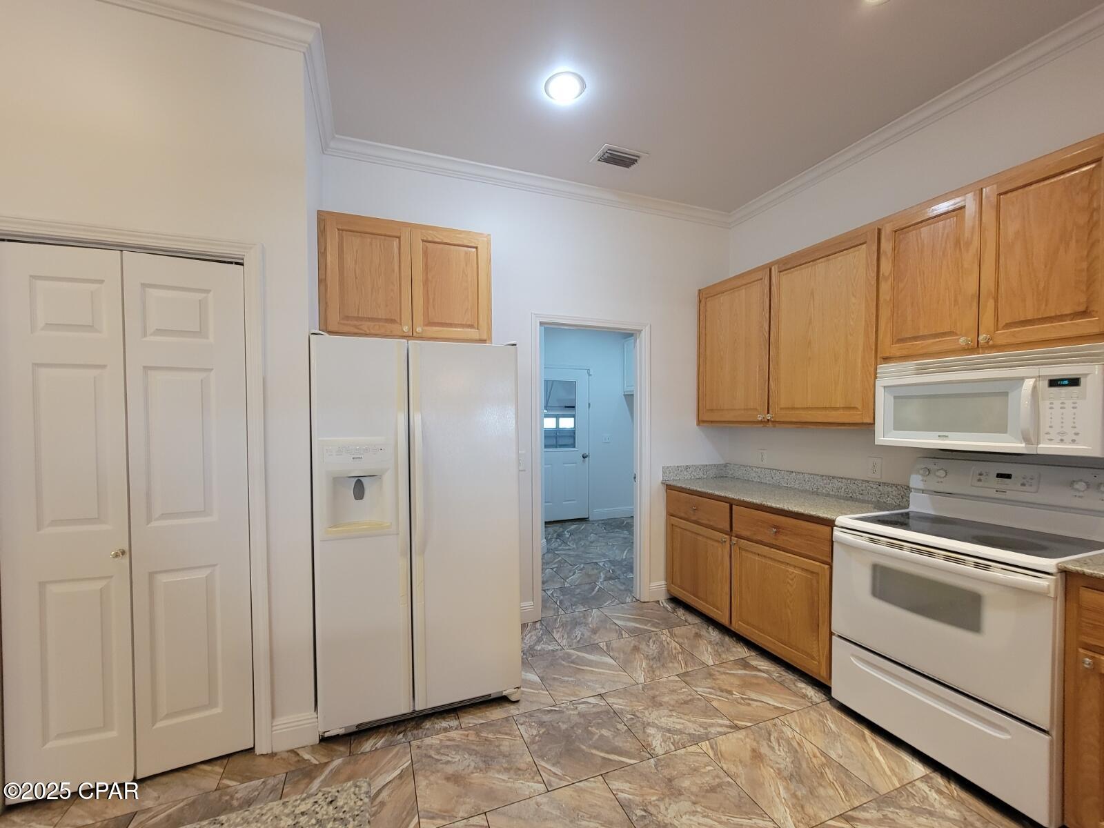 [No Recorded Subdiv] - Residential Lease