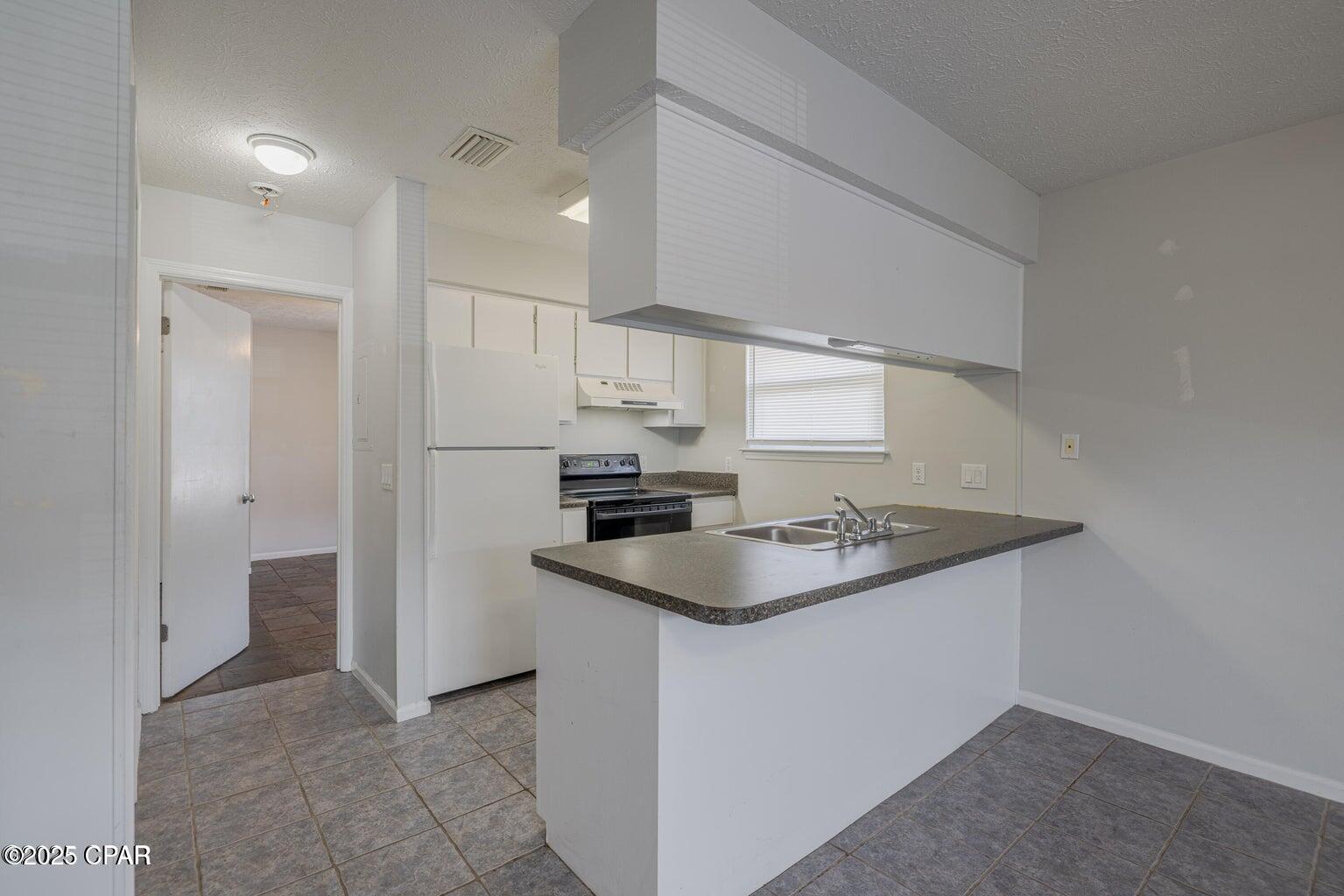 Greenwood Estates 5 - Residential Lease