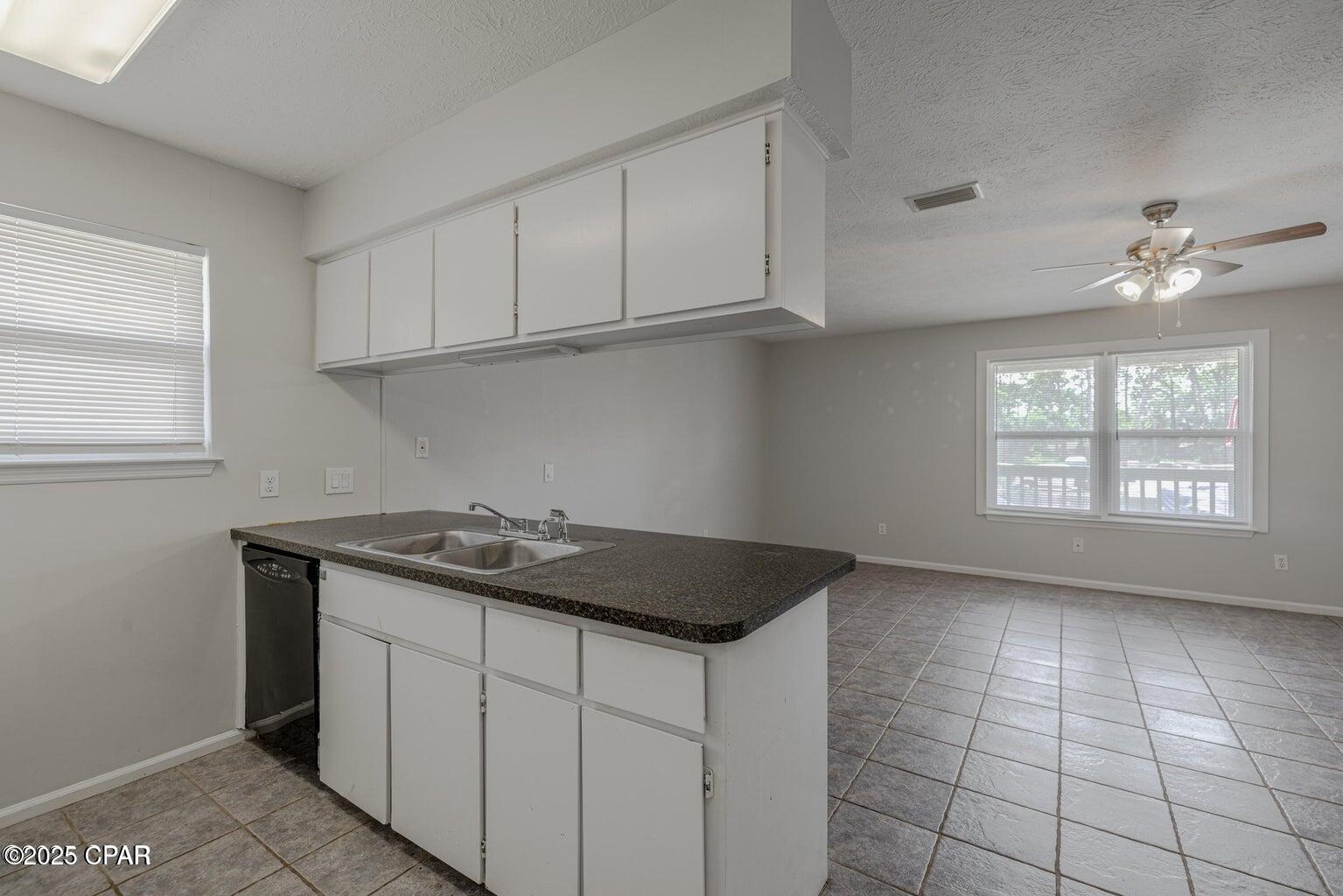 Greenwood Estates 5 - Residential Lease