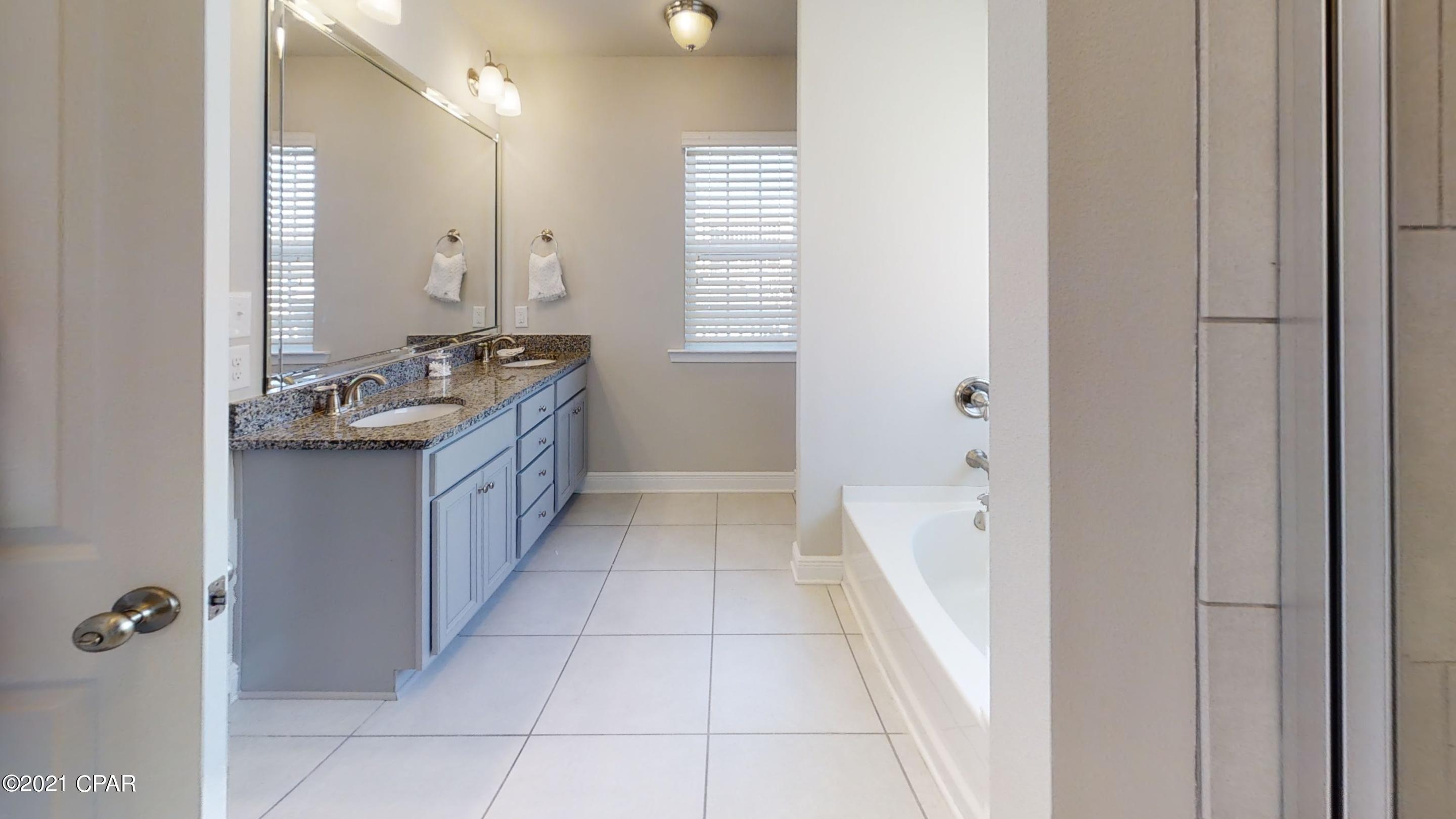 Magnolia Bay Club - Residential