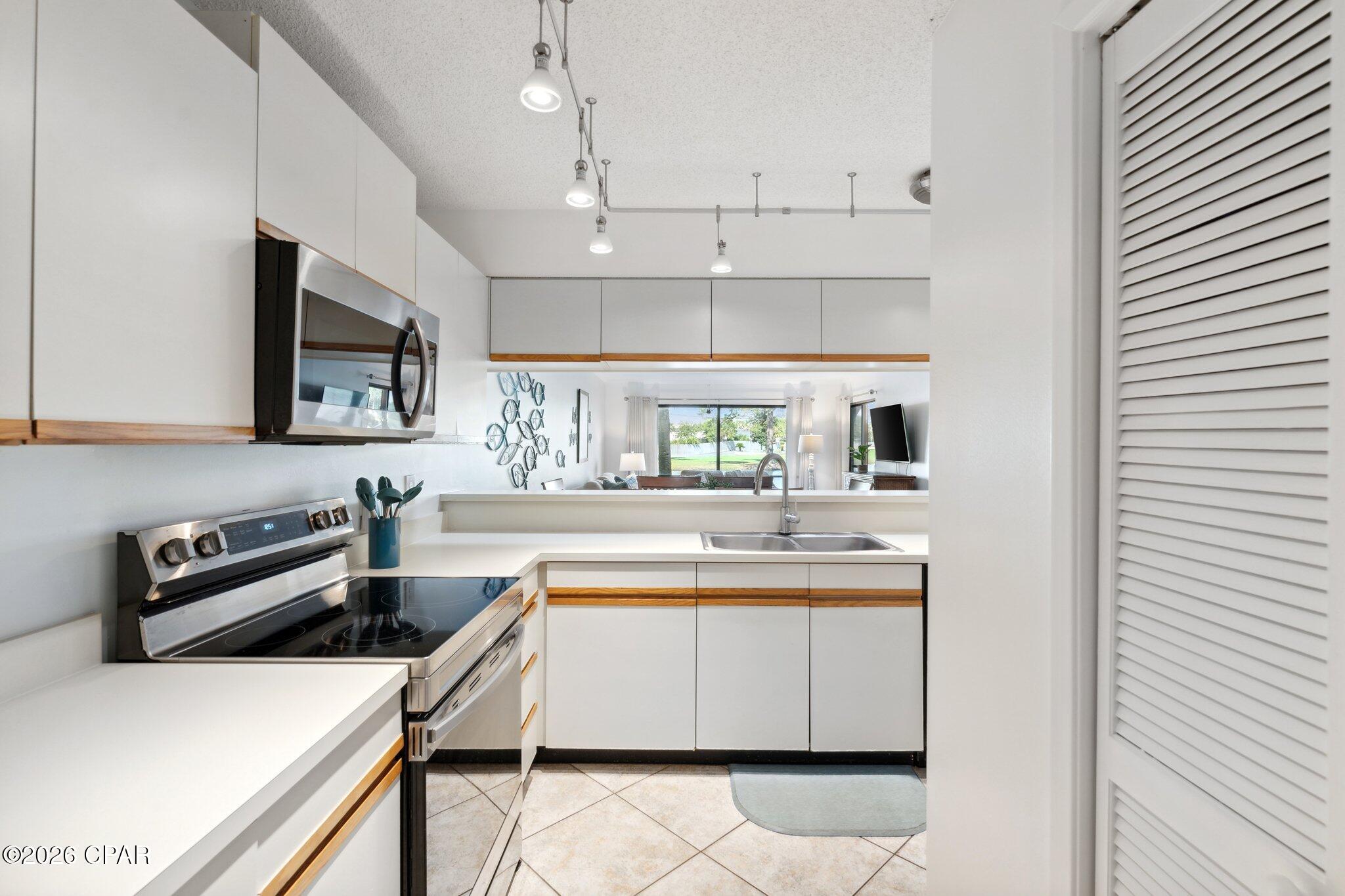 Edgewater Golf Villas II-B - Residential