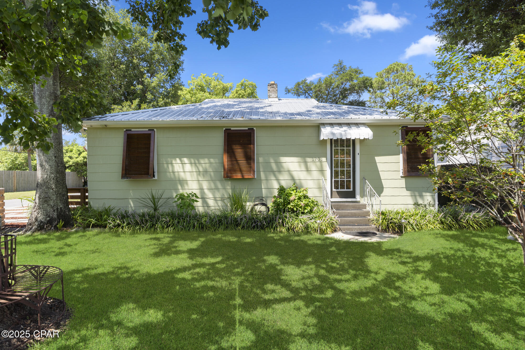 Lakeside - Residential