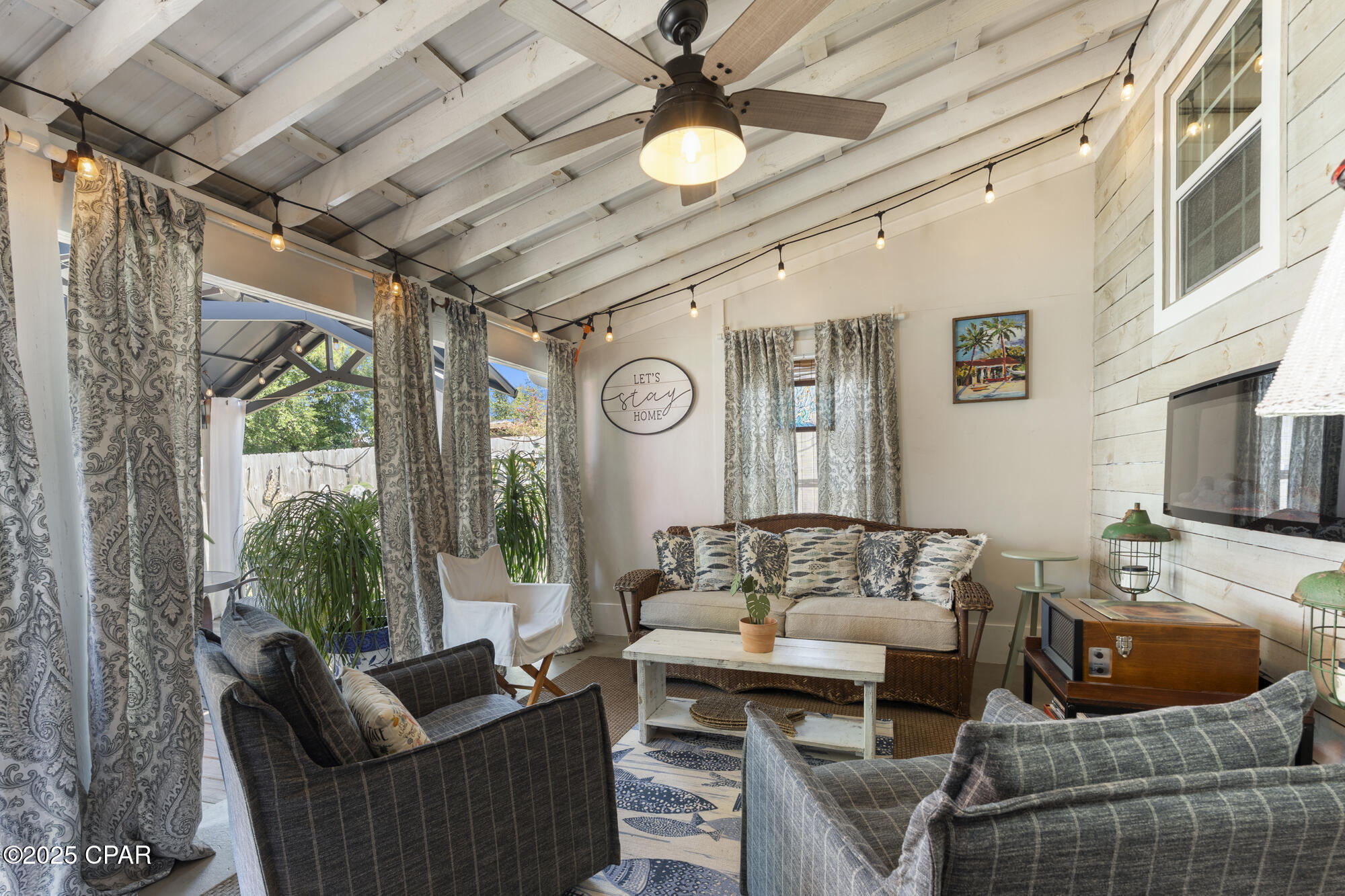 Lakeside - Residential