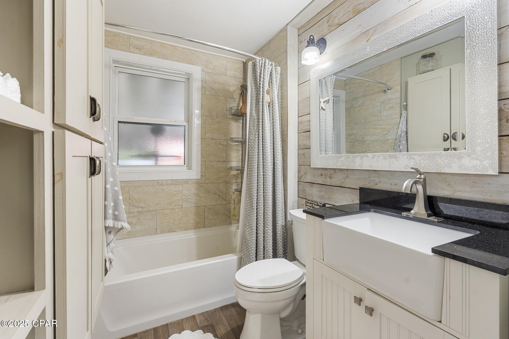 Lakeside - Residential