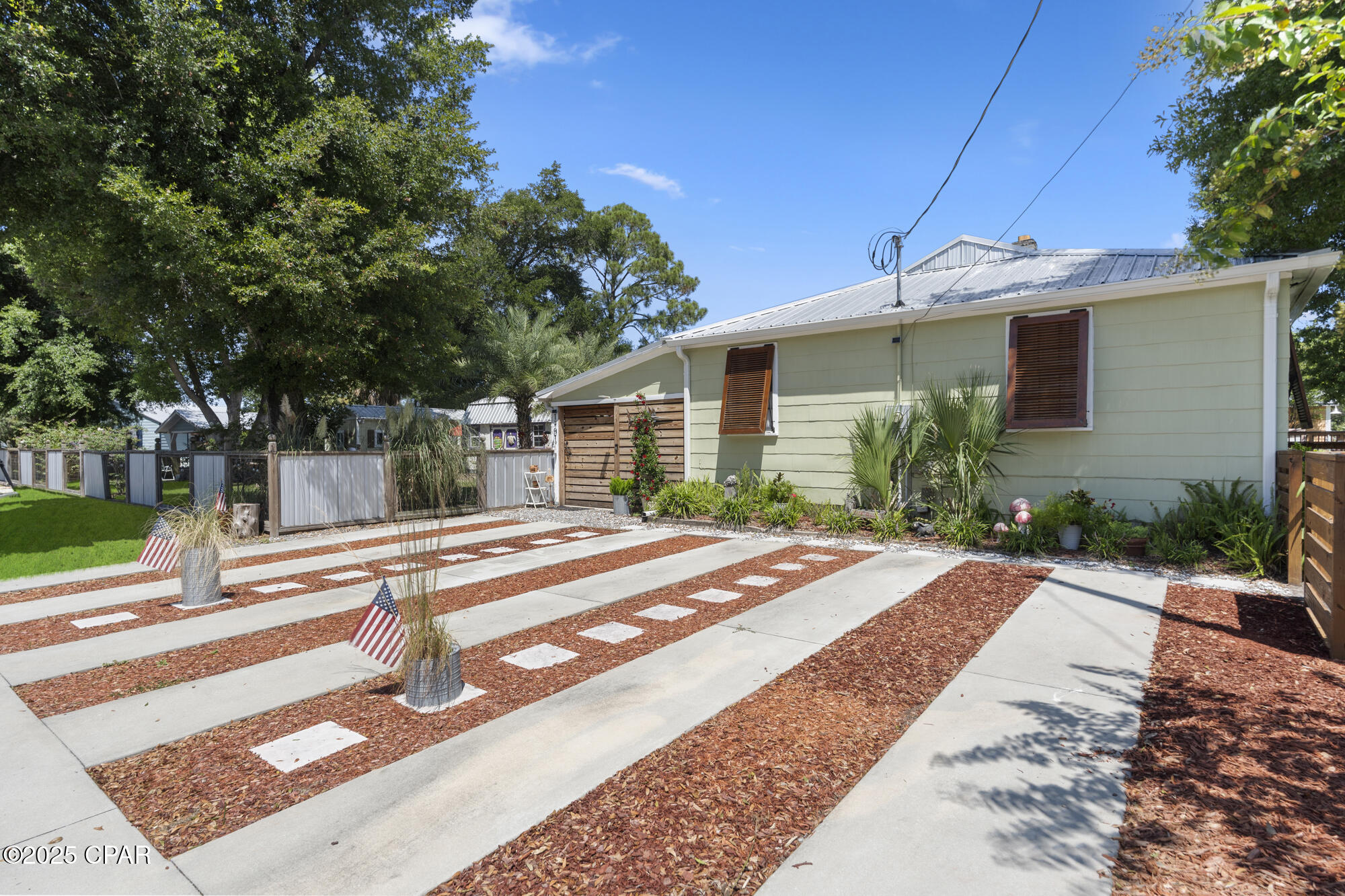 Lakeside - Residential