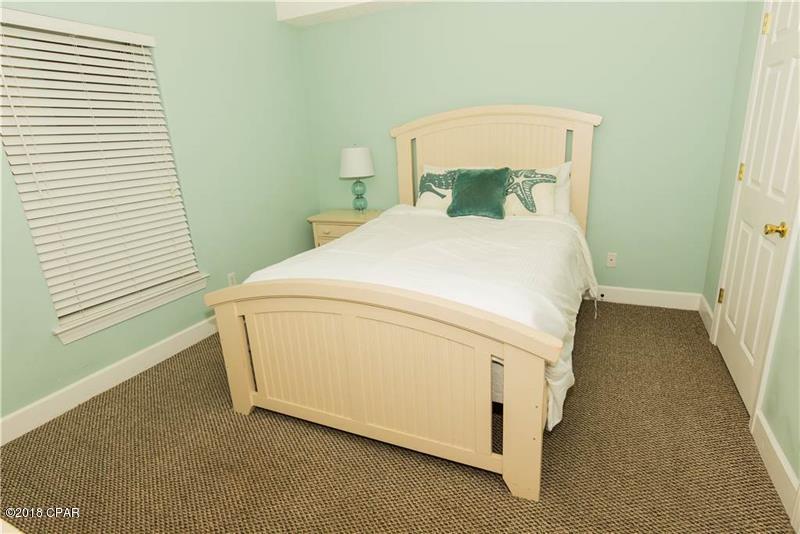 Twin Palms Resort - Residential