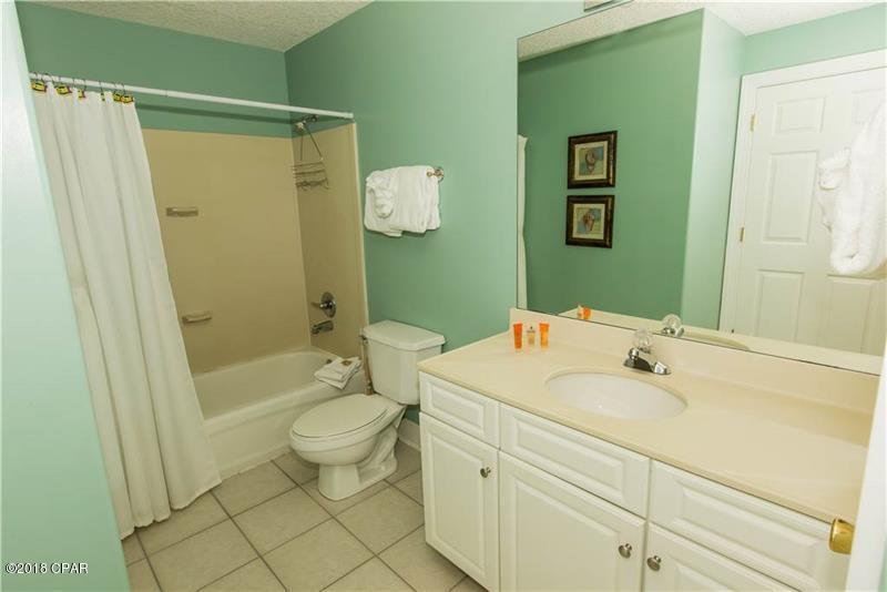 Twin Palms Resort - Residential