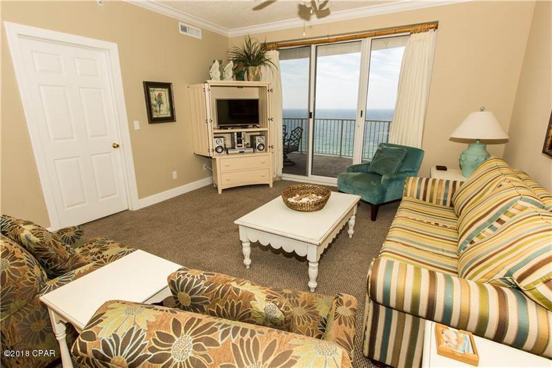 Twin Palms Resort - Residential