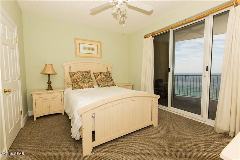 Twin Palms Resort - Residential