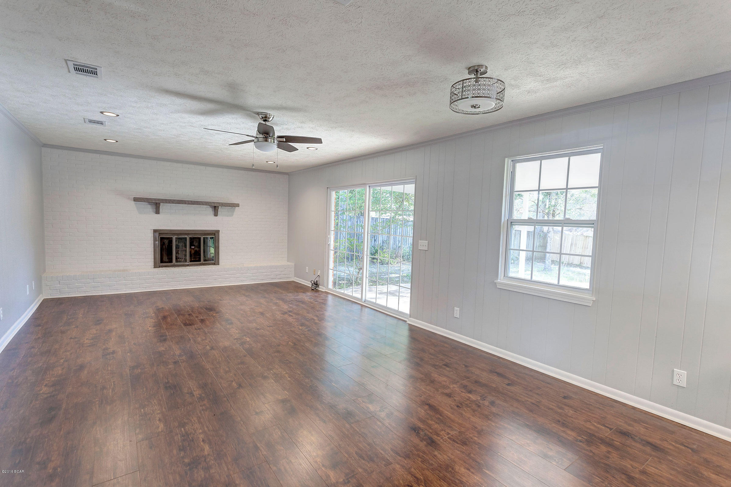 Towne & Country Lake Estates - Residential