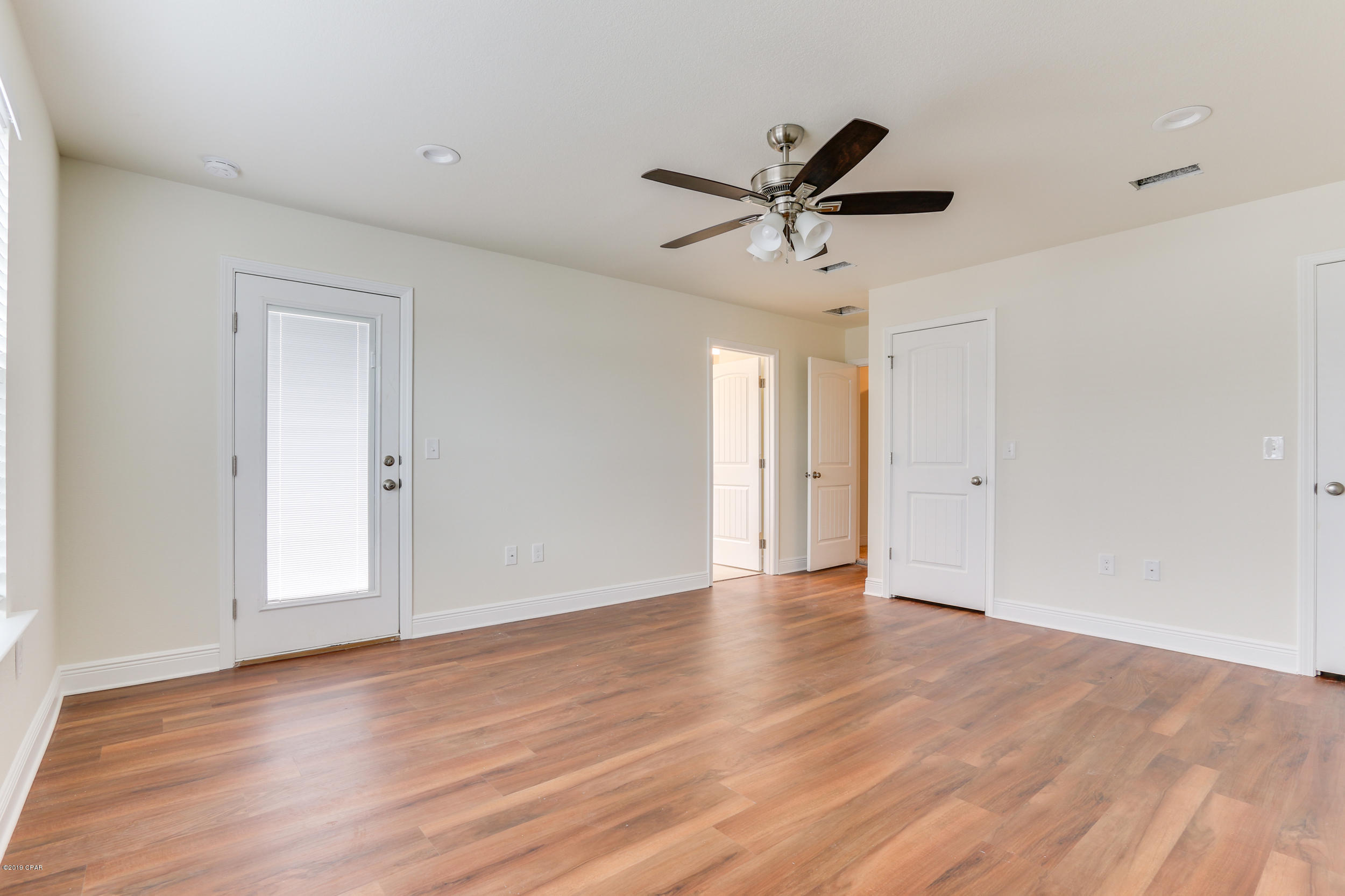 Magnolia Bay Club - Residential