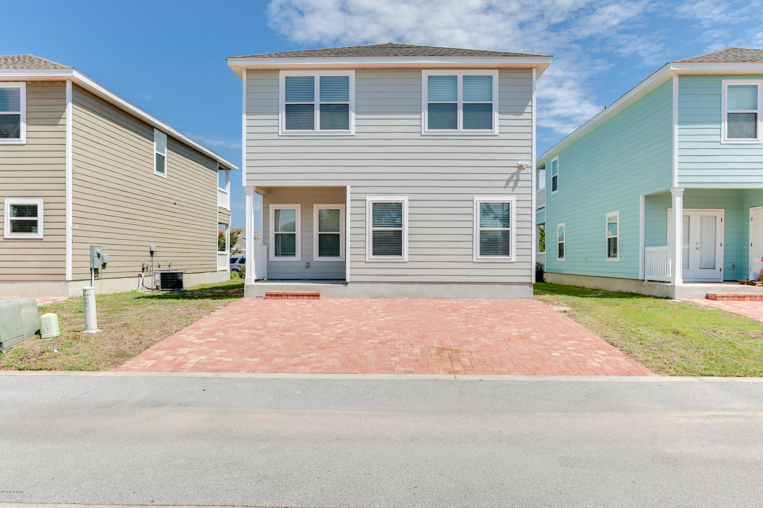 Magnolia Bay Club - Residential