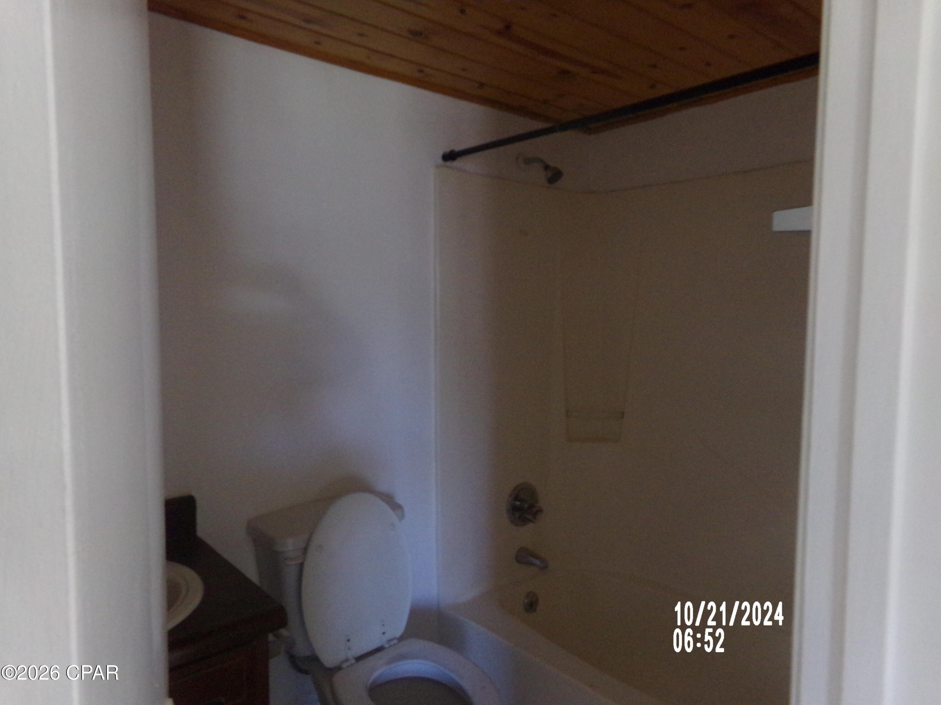 [No Recorded Subdiv] - Residential Lease