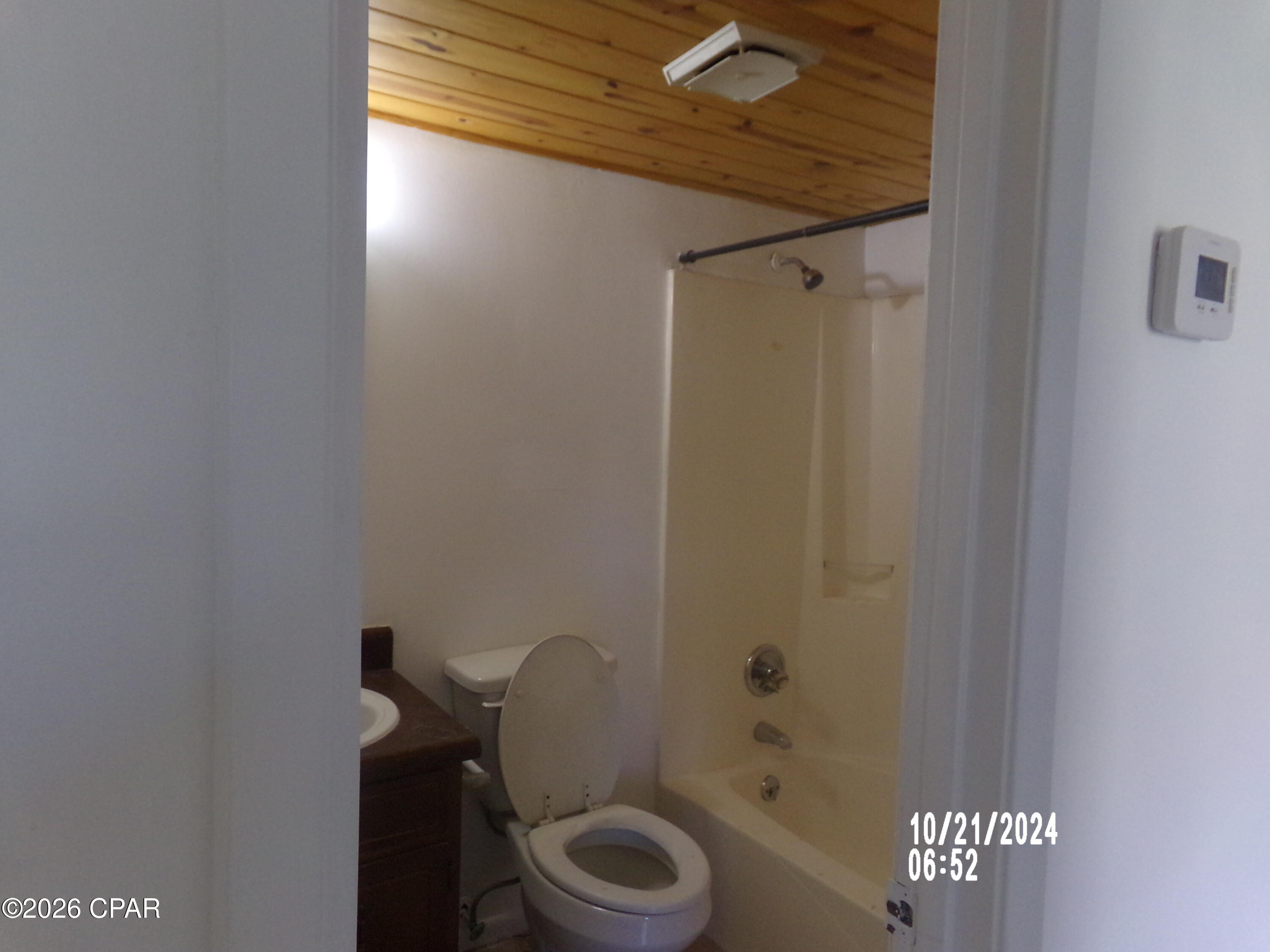 [No Recorded Subdiv] - Residential Lease