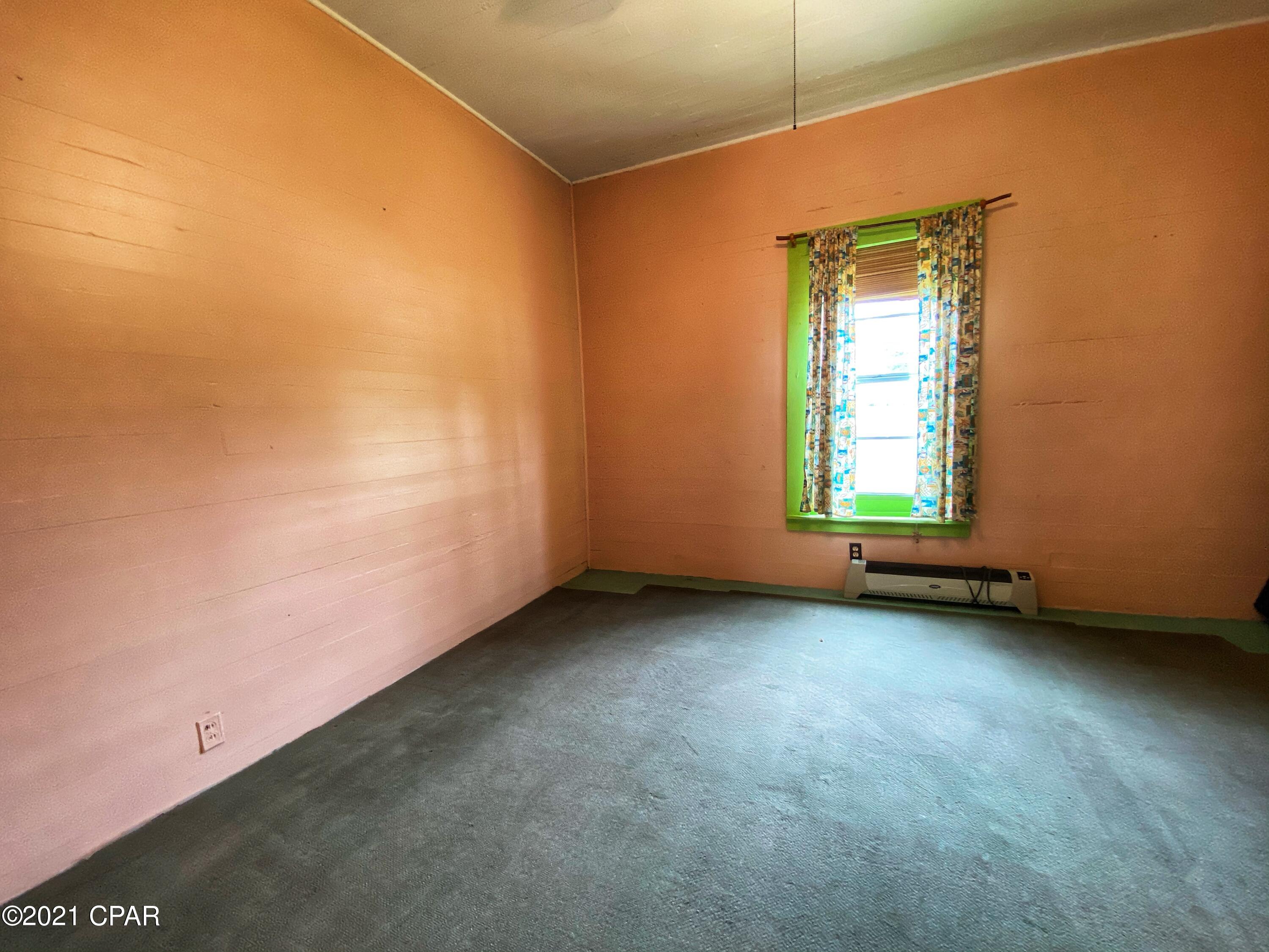 [No Recorded Subdiv] - Commercial Sale