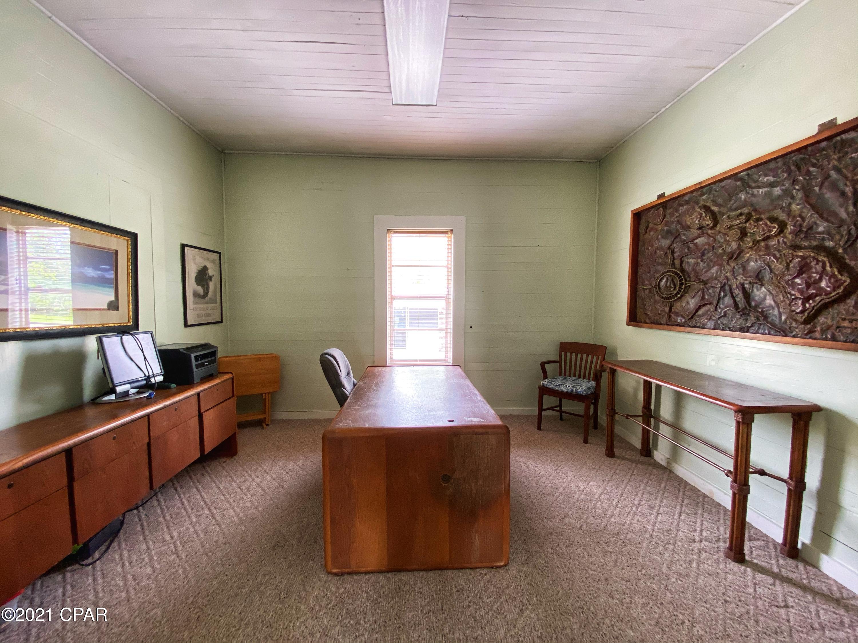 [No Recorded Subdiv] - Commercial Sale