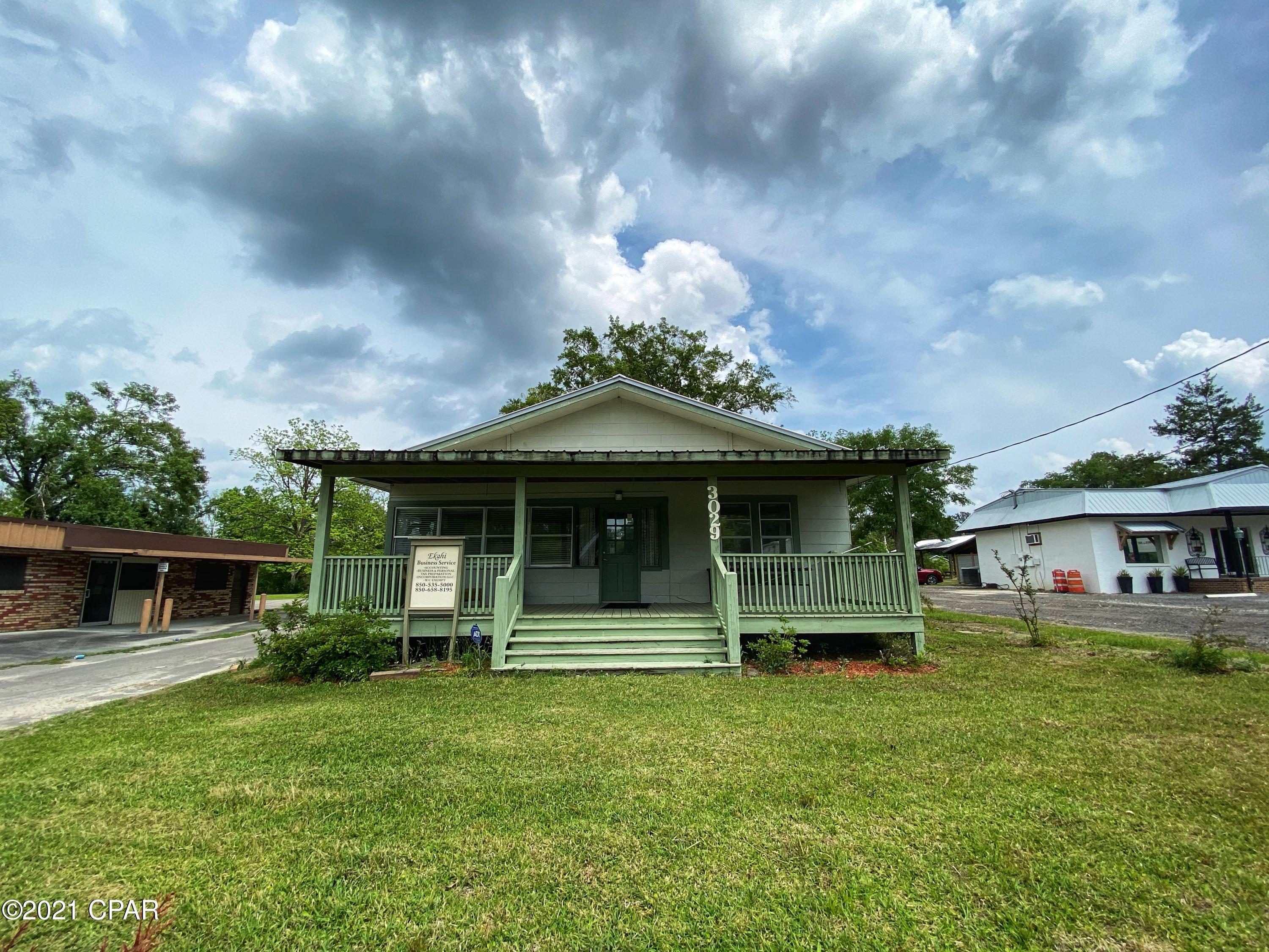 [No Recorded Subdiv] - Commercial Sale