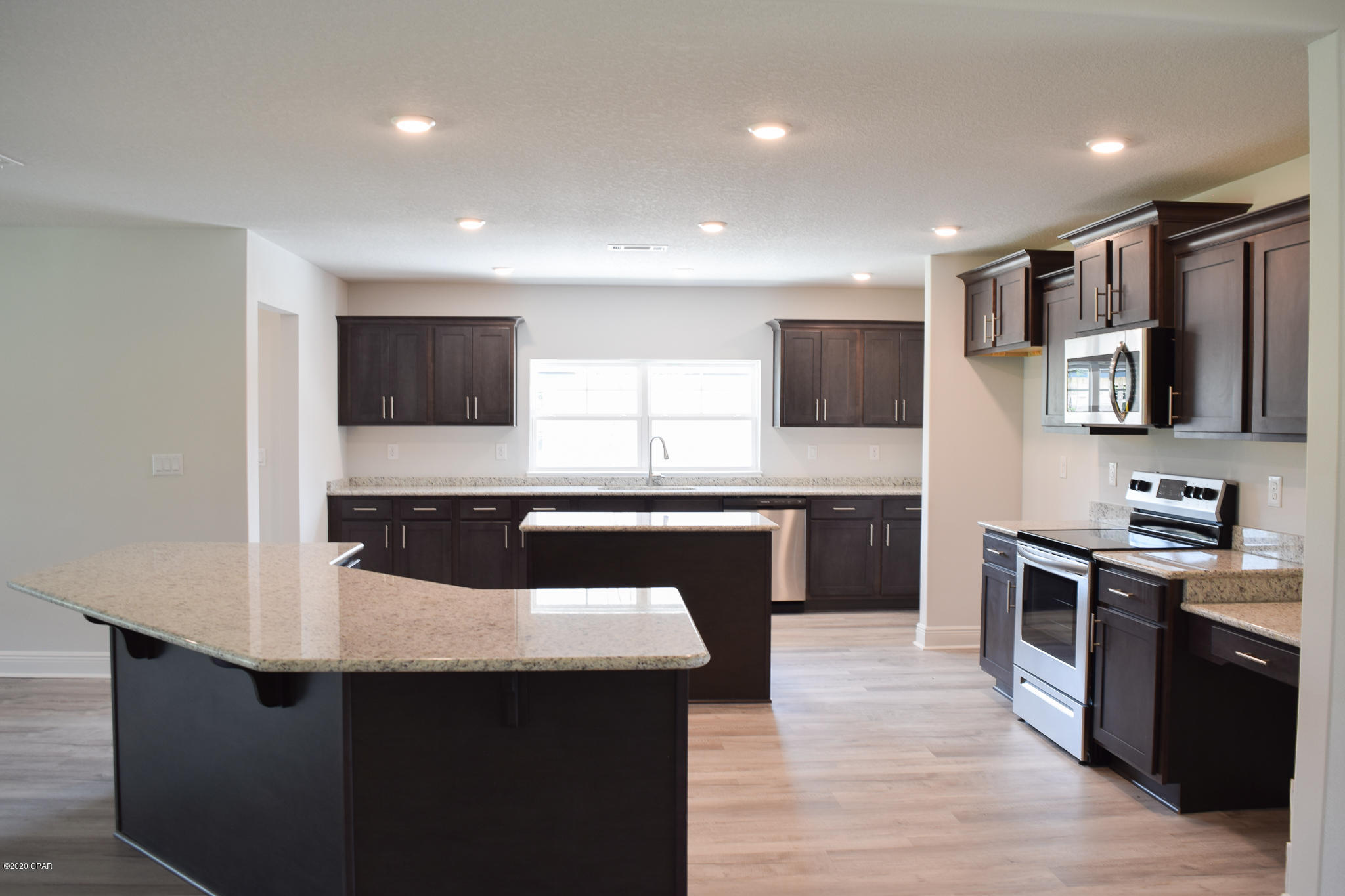 Lake Merial - Residential