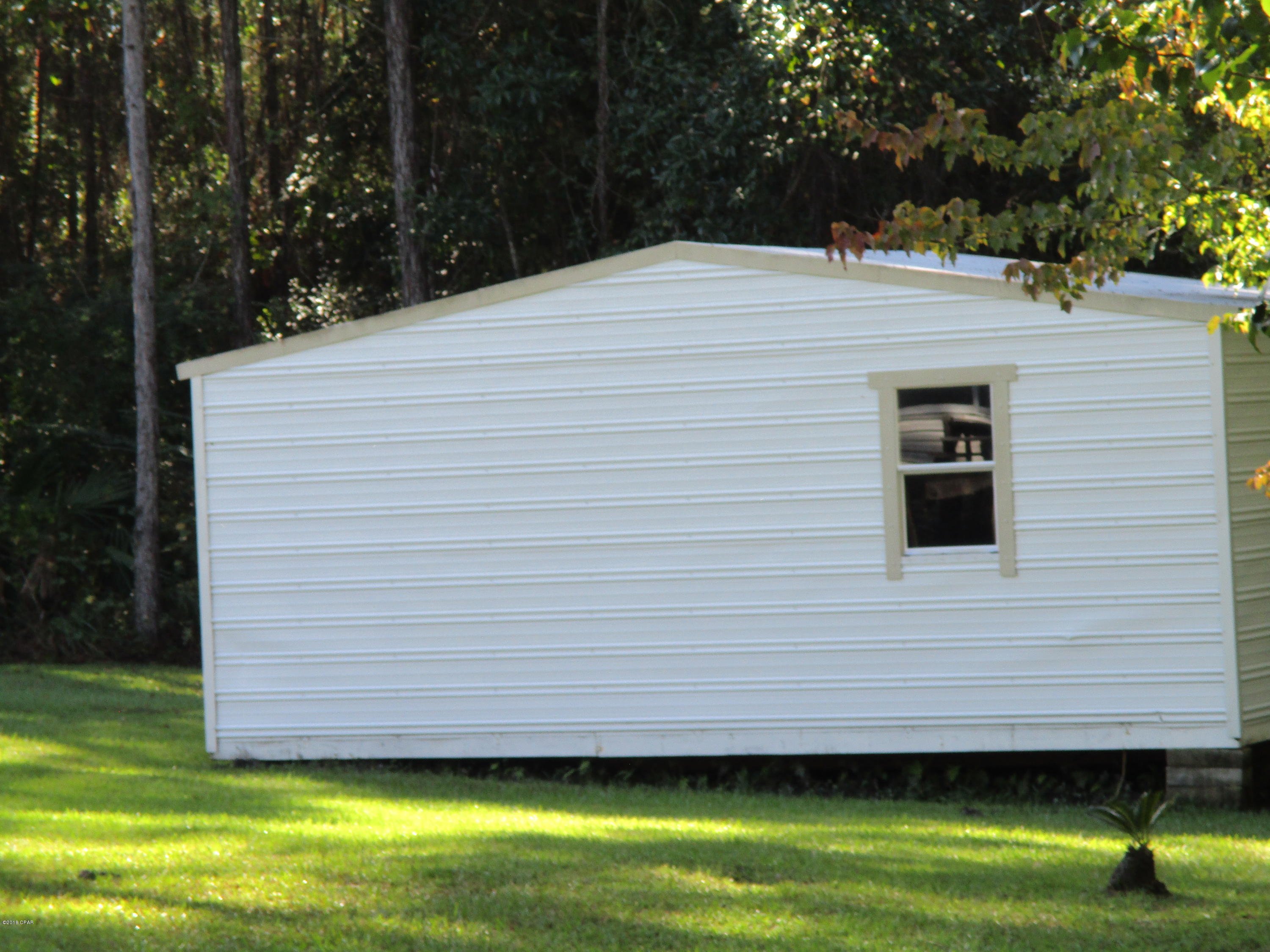 Country Lake Est - Land