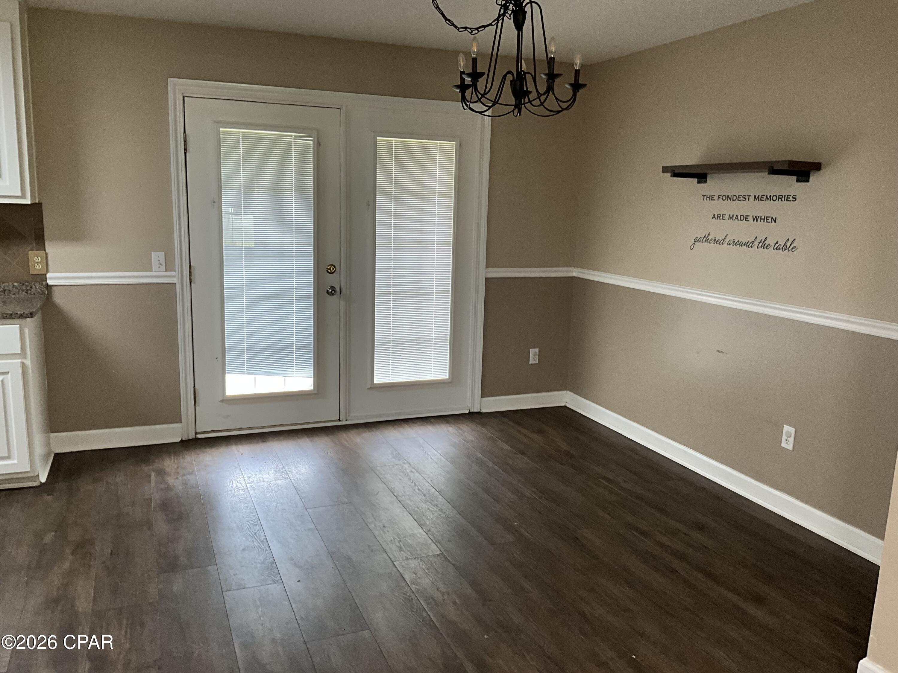 Ten Lakes Estates - Residential