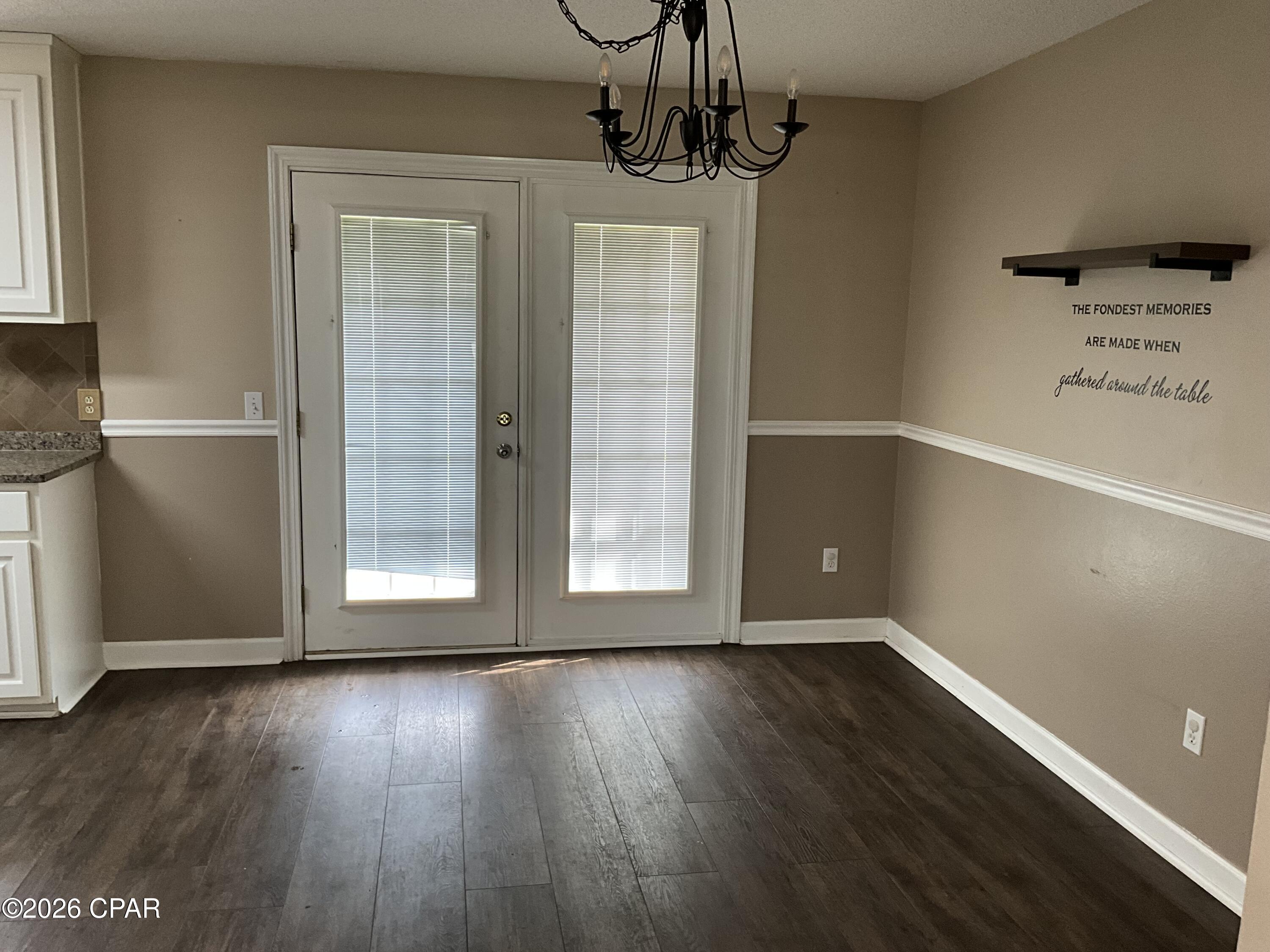 Ten Lakes Estates - Residential