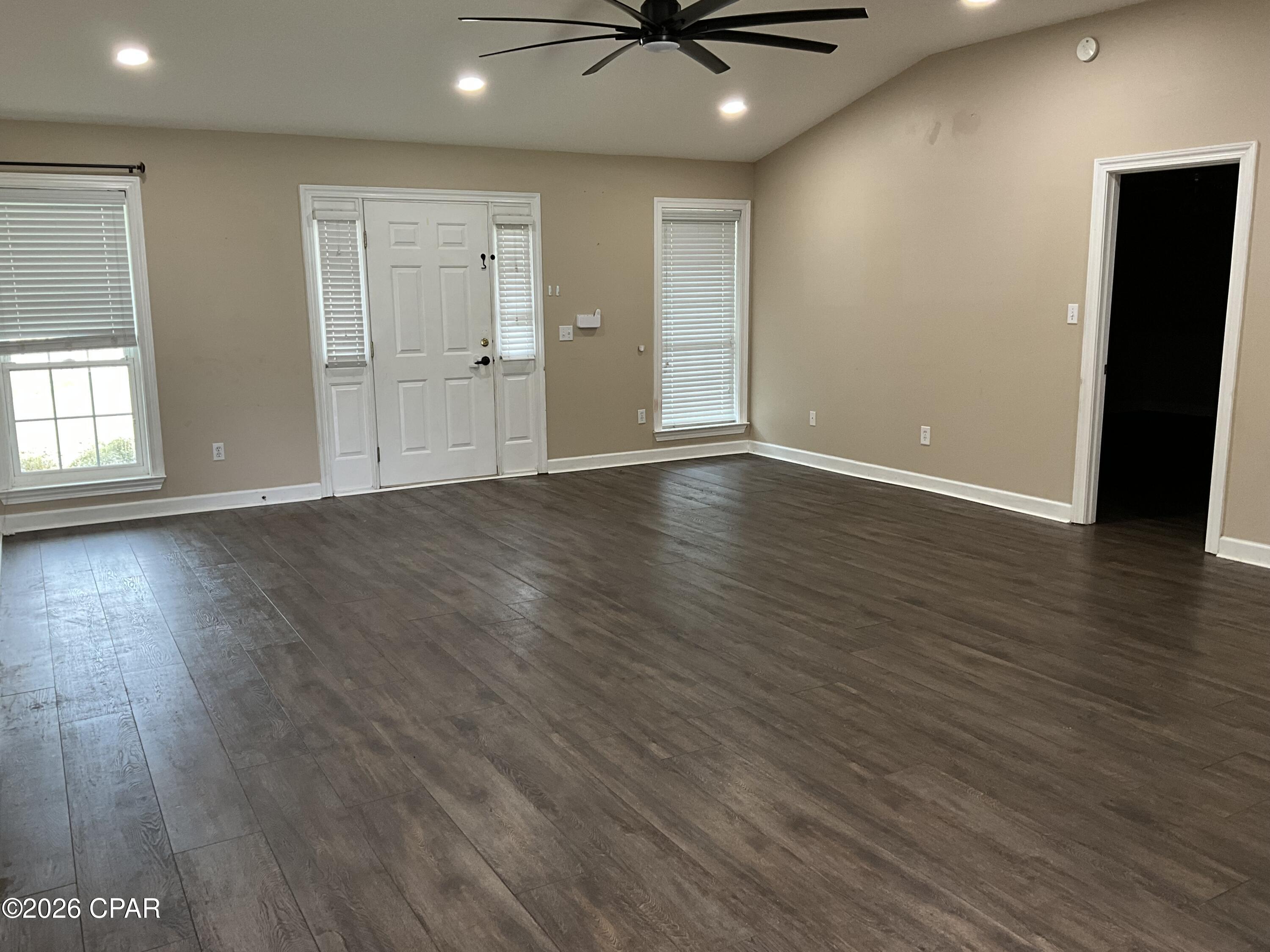 Ten Lakes Estates - Residential