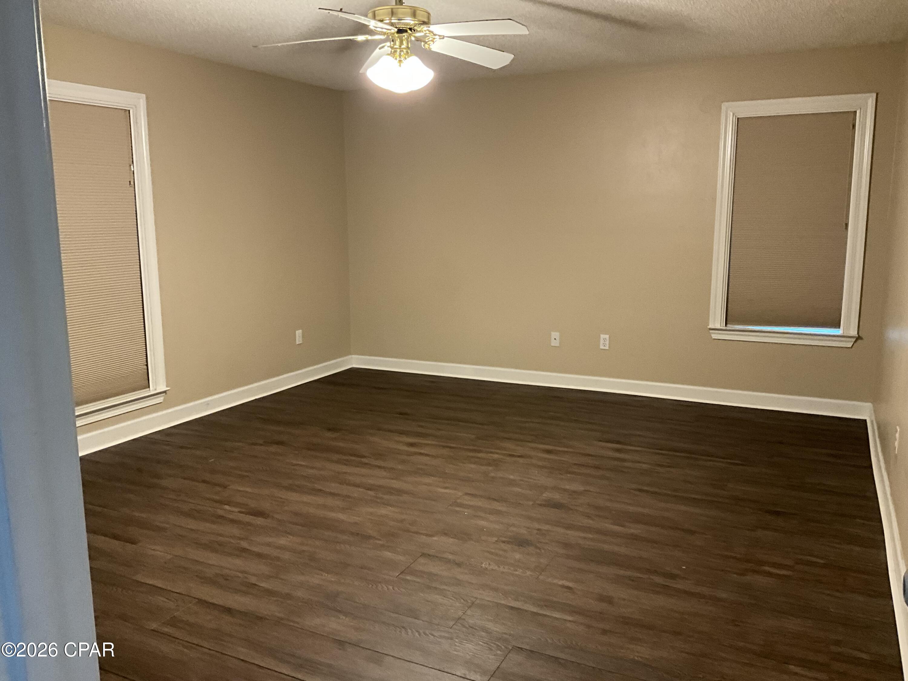 Ten Lakes Estates - Residential