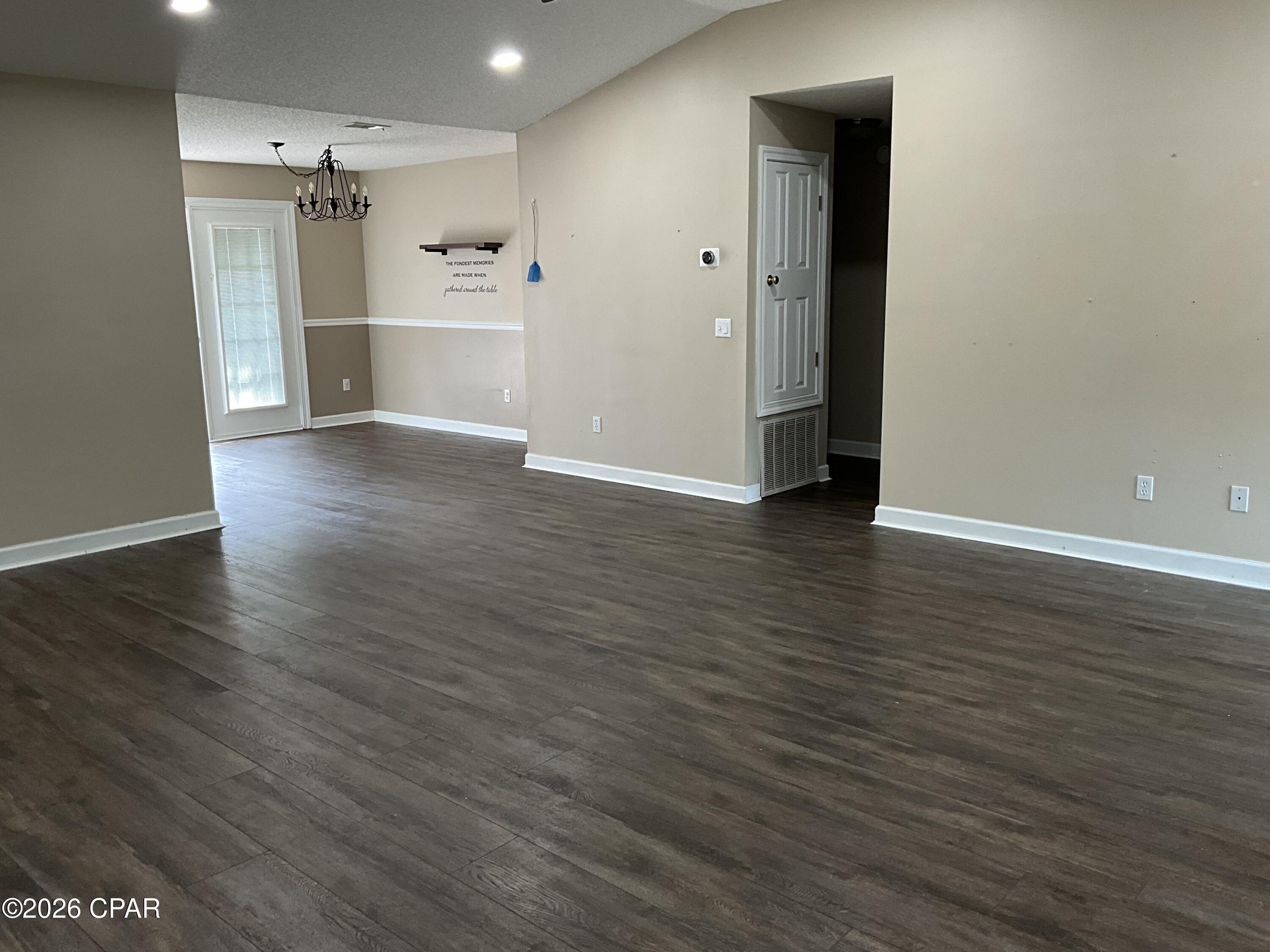 Ten Lakes Estates - Residential