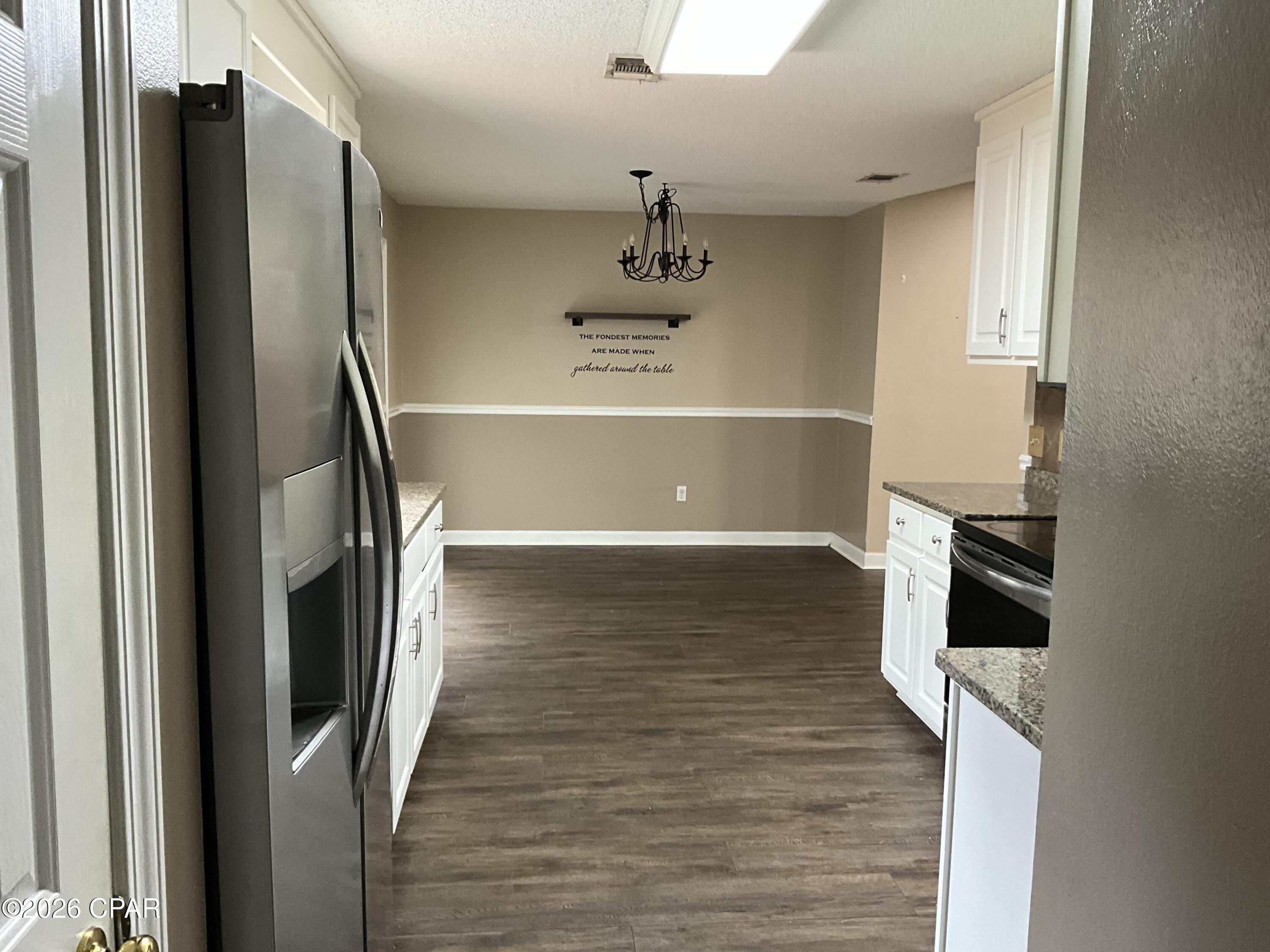 Ten Lakes Estates - Residential