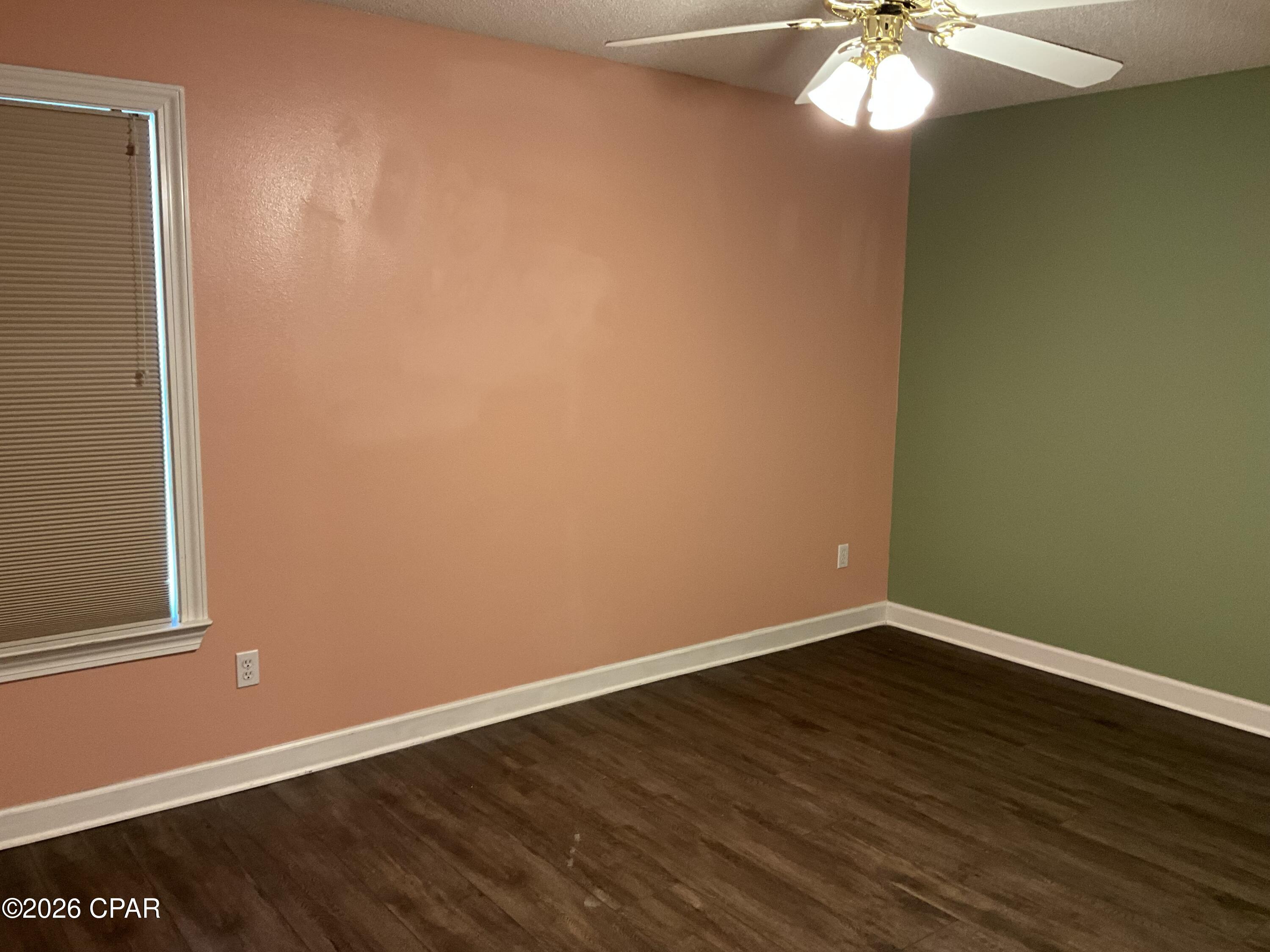 Ten Lakes Estates - Residential