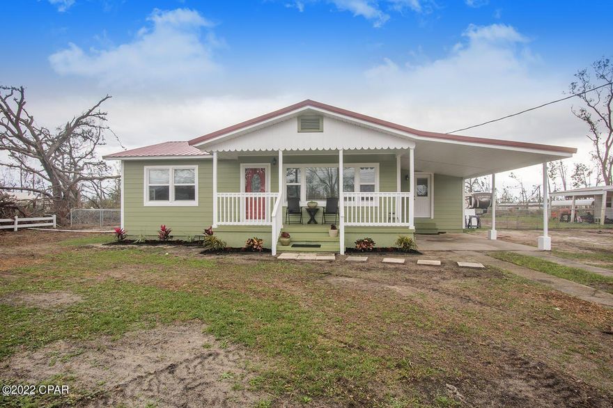 Completely updated 2 bedroom plus office and pool home is one of a kind!. Kitchen has new soft close, cabinets, granite countertops and stainless steel appliances. Home has been freshly painted, new doors, and updated hardware and fixtures, plus new metal roof and hardie board siding! Cool off in the 36x18 pool (on irrigation well and seperate meter) in your large one acre fenced backyard. Pool and garbage service are included.