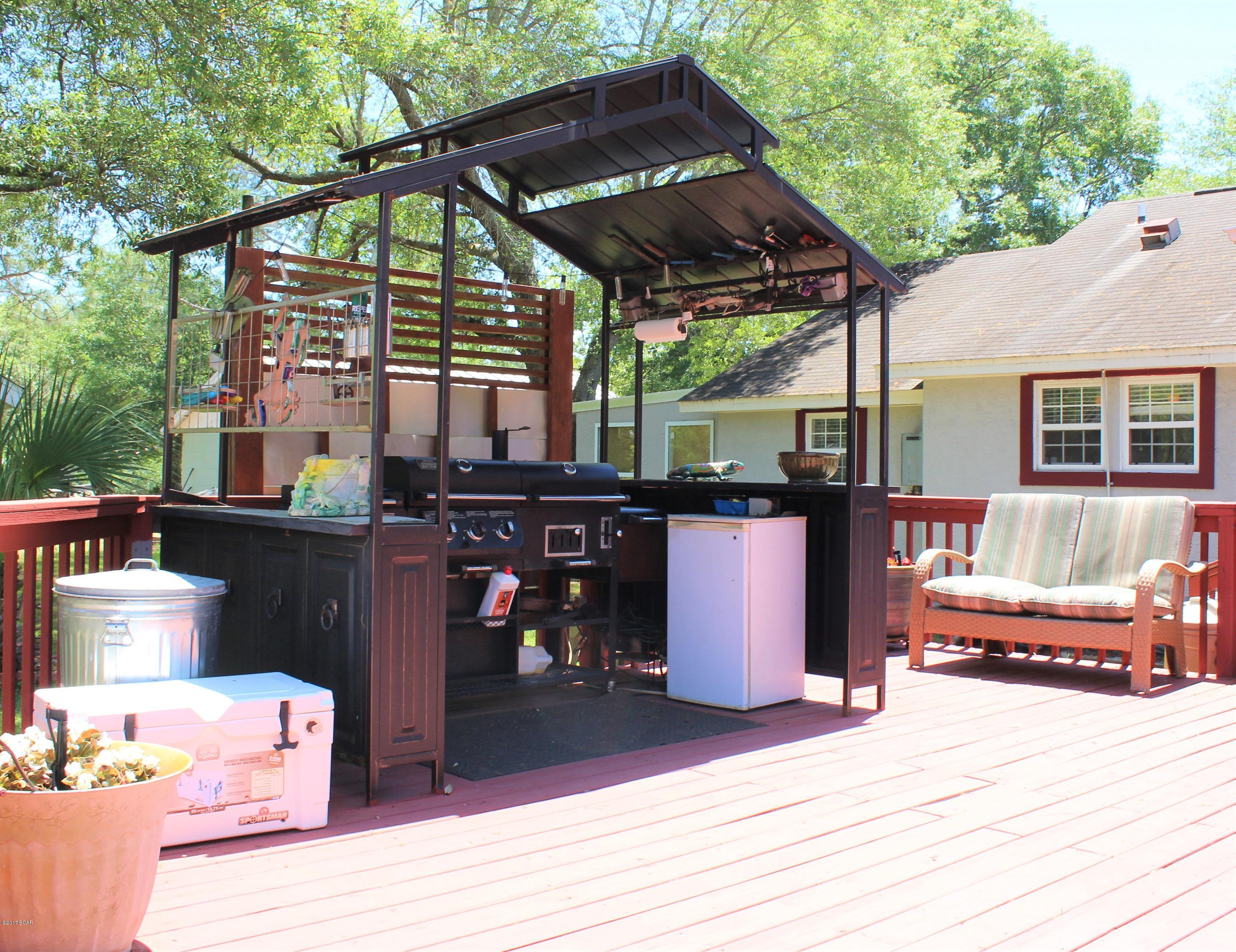 Wh Parker - Residential