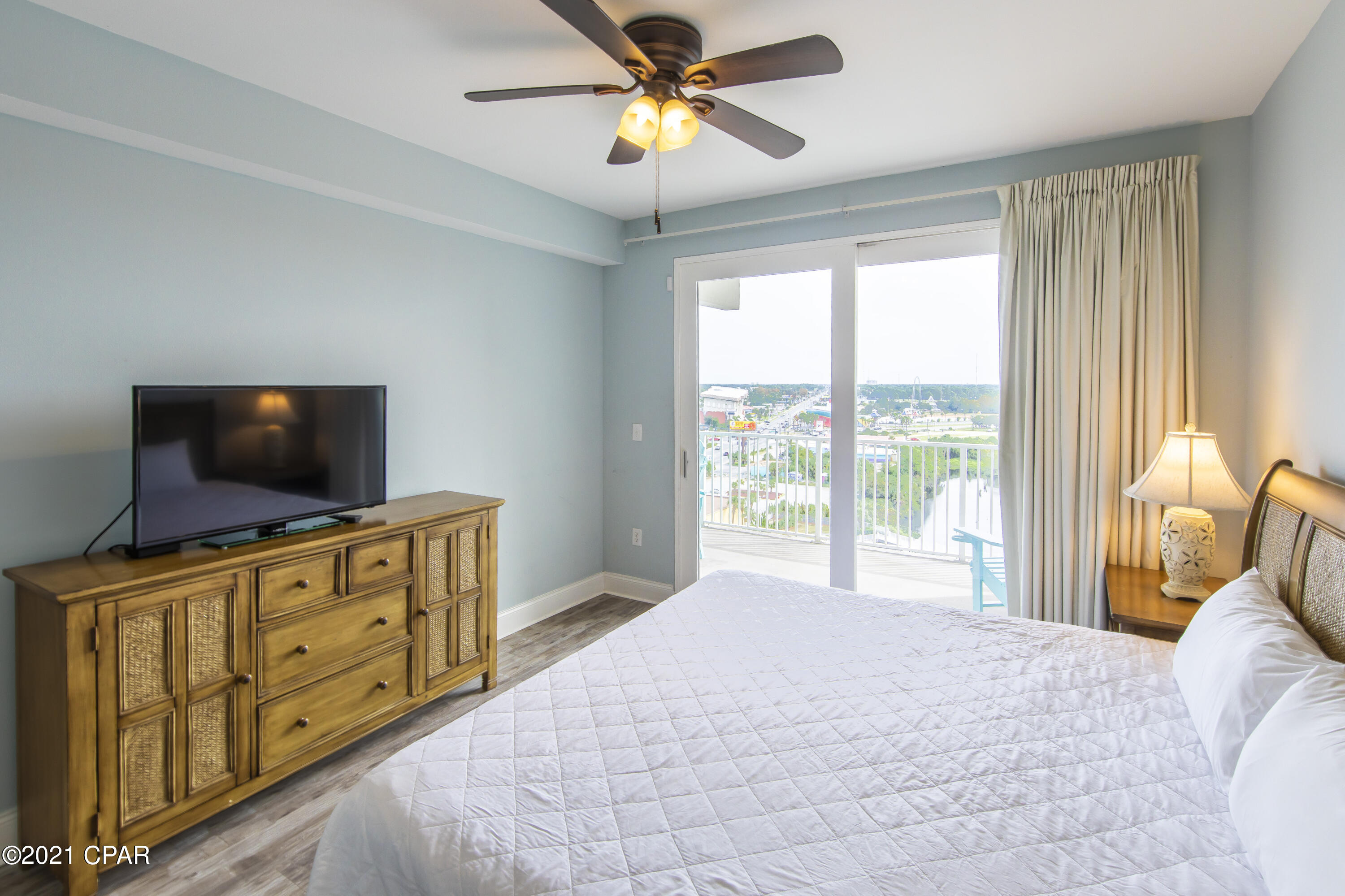 Laketown Wharf - Residential