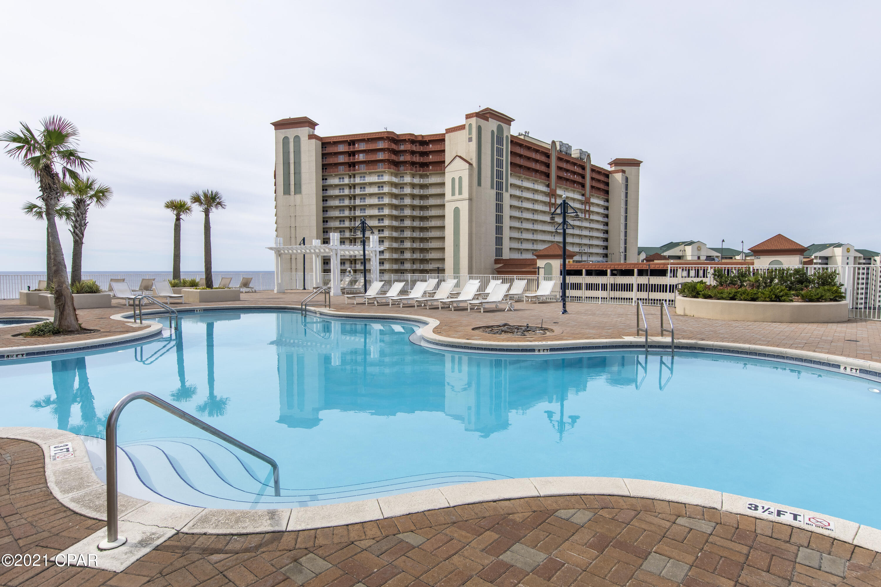 Laketown Wharf - Residential