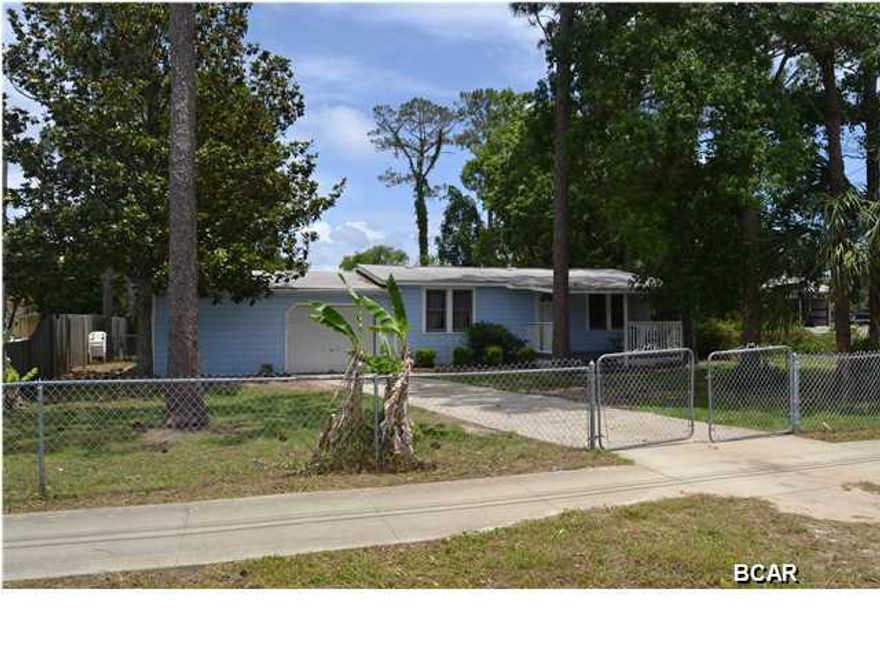 ****HANDYMAN SPECIAL****** Bring your toolbox and make this your perfect home or beach get-a-way. This 2 bedroom 1 bath home with an oversized single car garage, sits on a large 75x190 lot with a great beach location. Close to schools, shopping, entertainment and the navy base. ALL SQUARE FOOTAGE AND DIMENSIONS ARE APPROXIMATED. PLEASE VERIFY IF IMPORTANT.