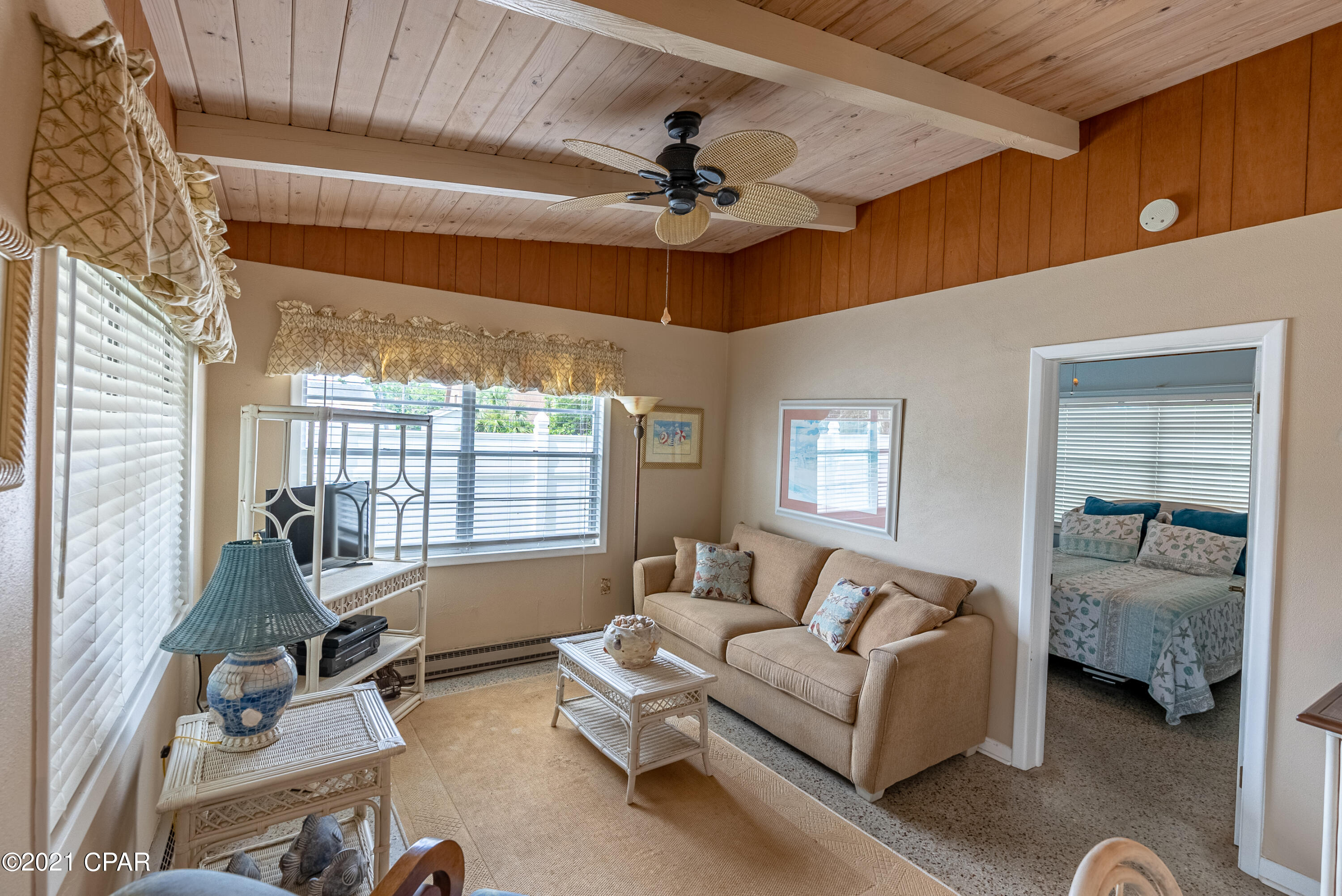 Laguna Beach Estates 6th Add - Residential