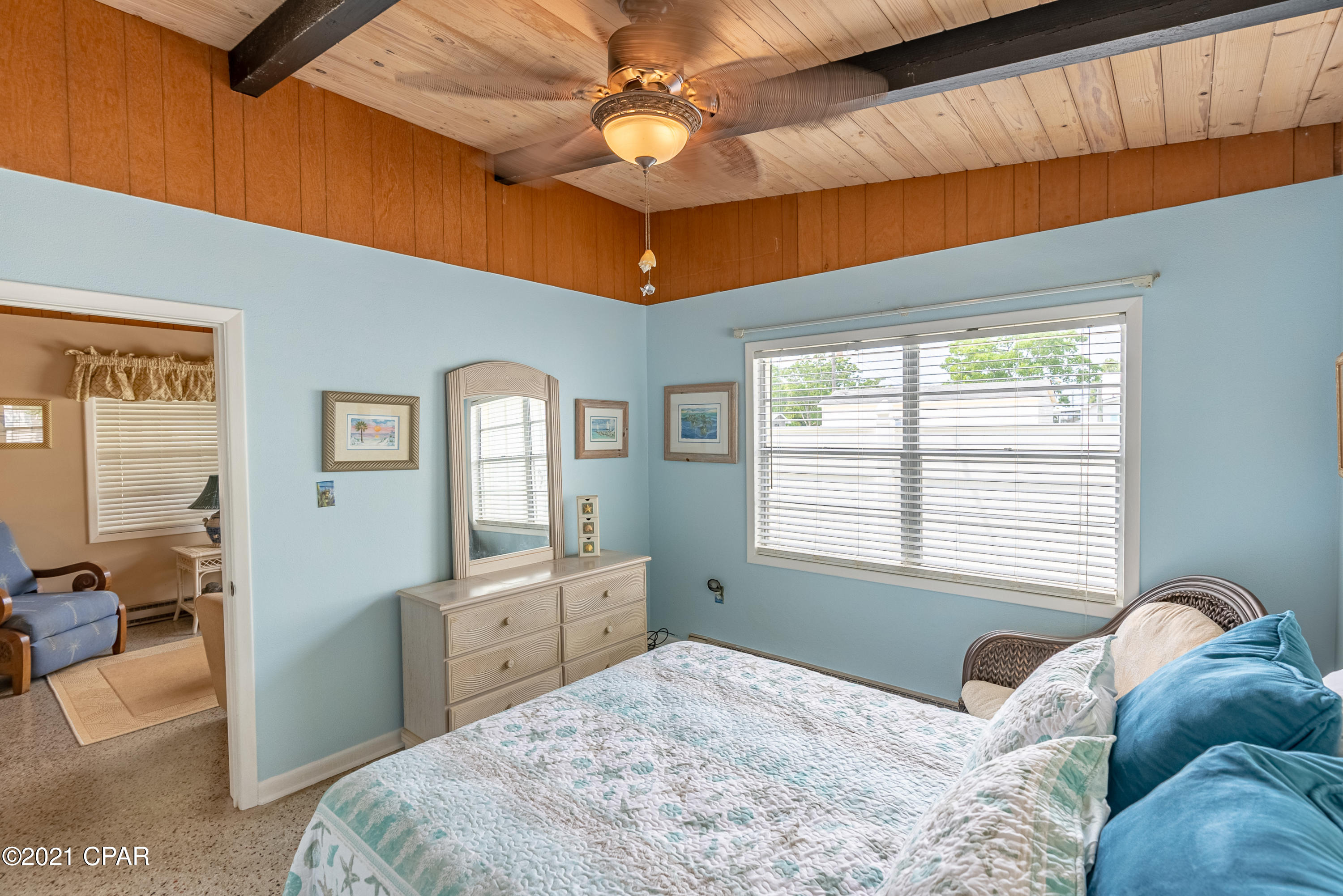 Laguna Beach Estates 6th Add - Residential