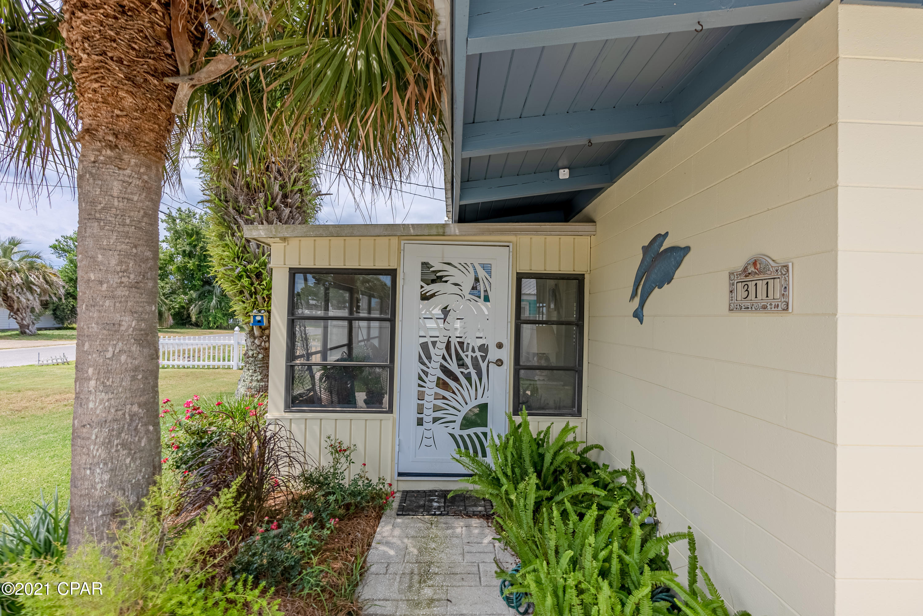 Laguna Beach Estates 6th Add - Residential