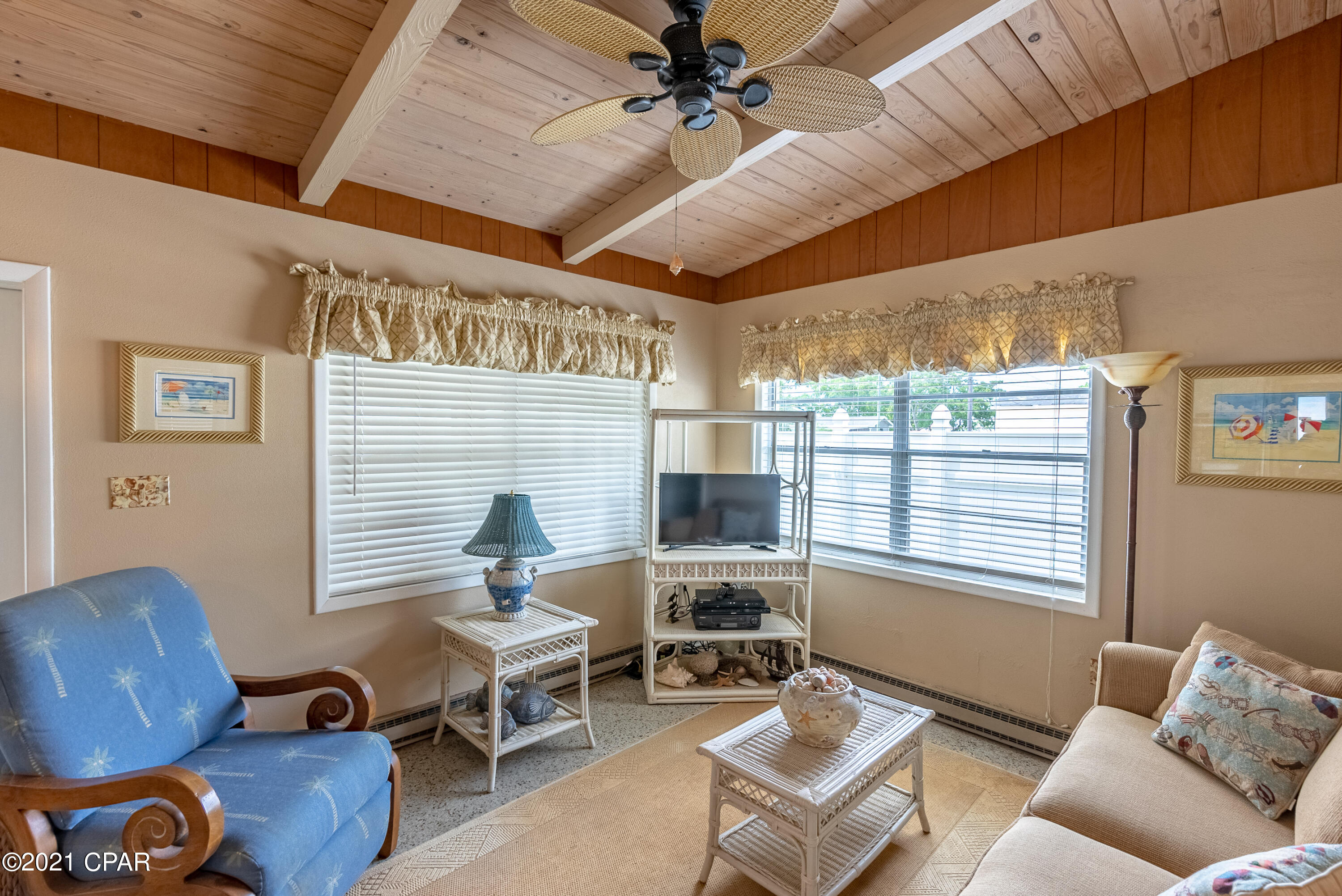 Laguna Beach Estates 6th Add - Residential